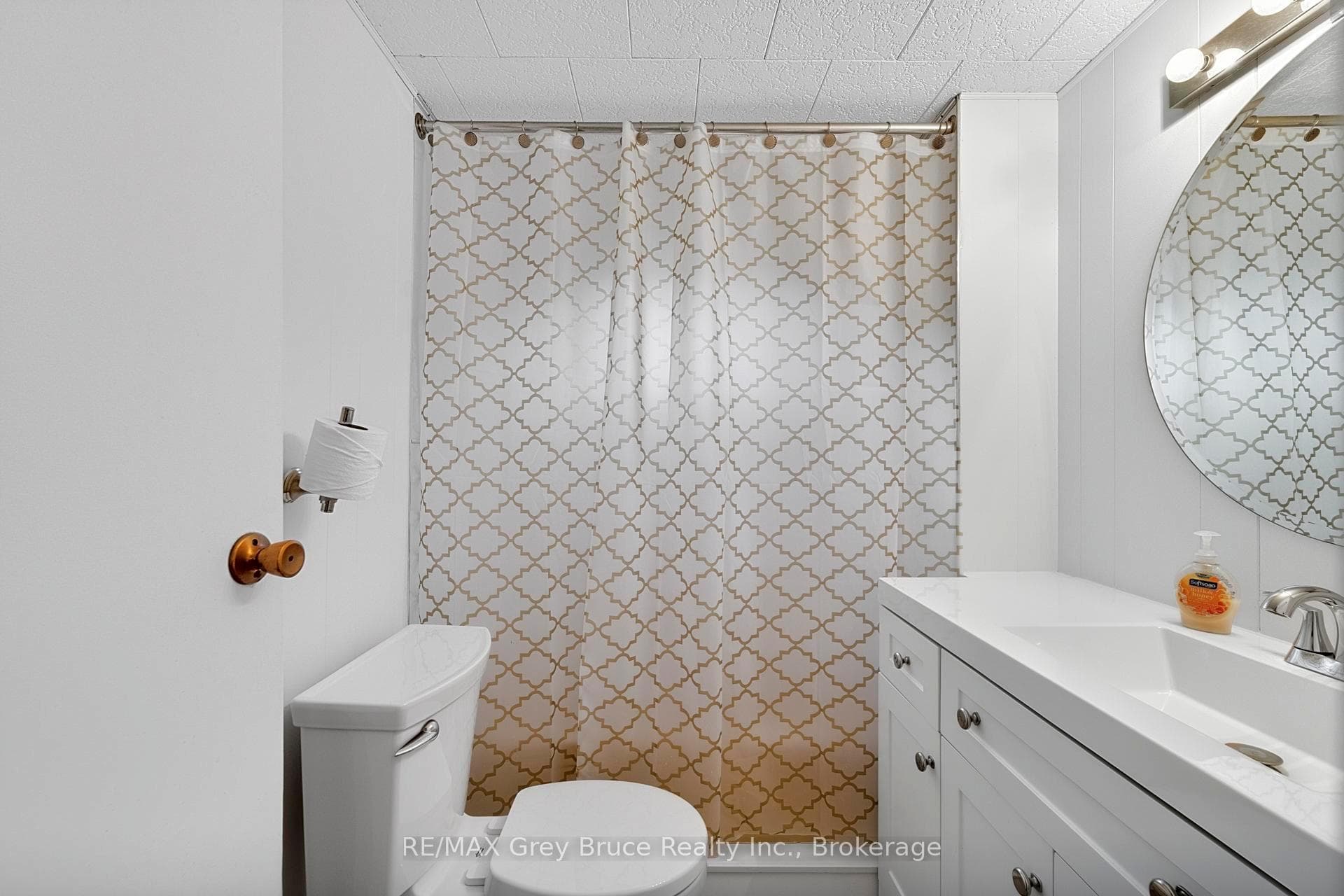 124 Stanley Drive photo 28