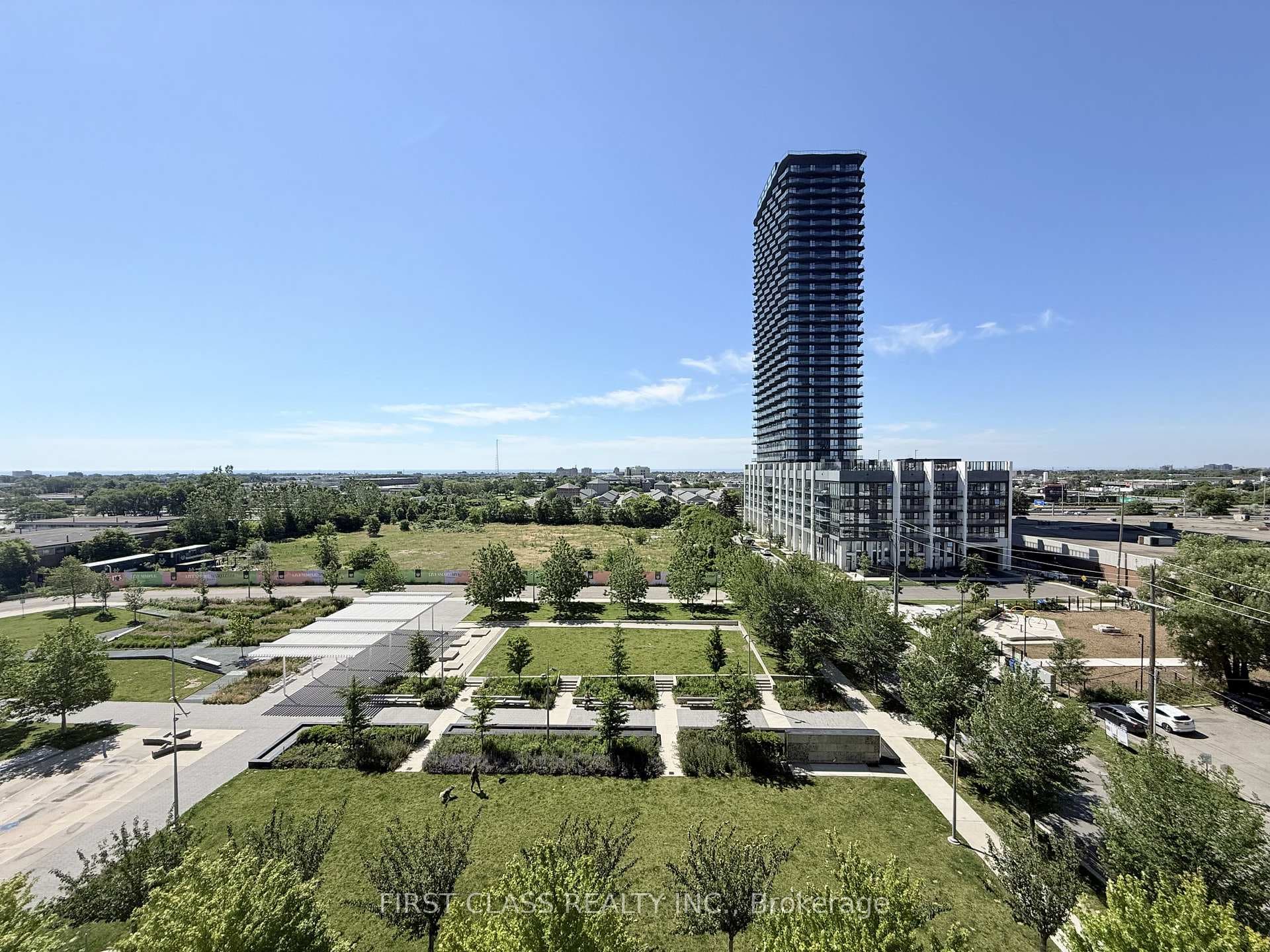 15 Zorra Street Unit 606 photo 1