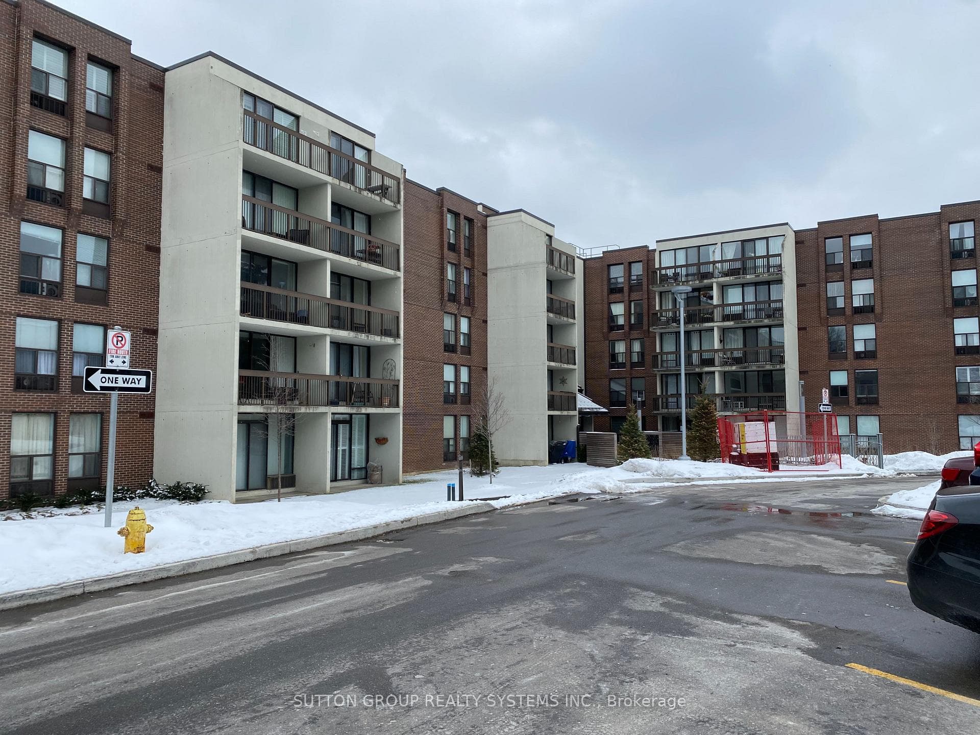 30 Fashion Roseway N/A Unit 215E photo 22