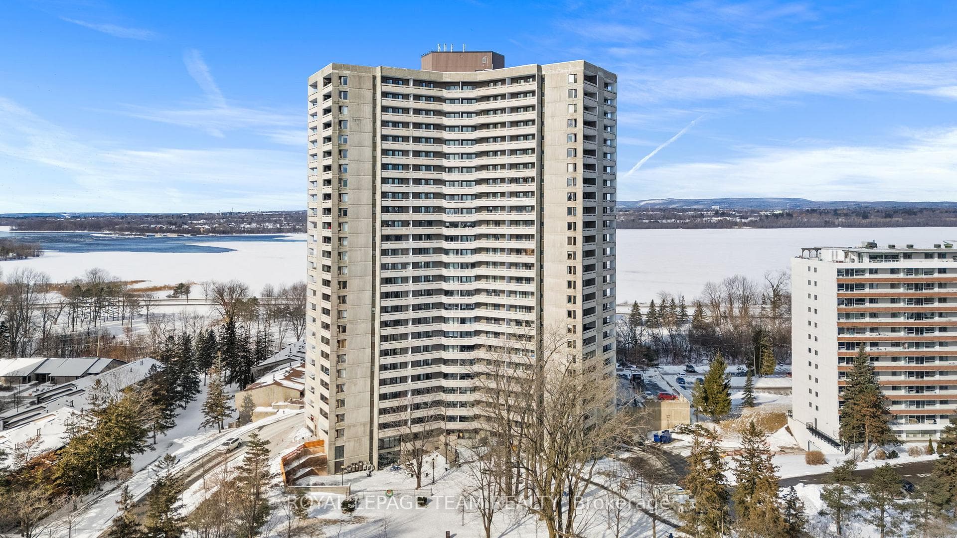 1081 Ambleside Drive Unit 1101 photo 1