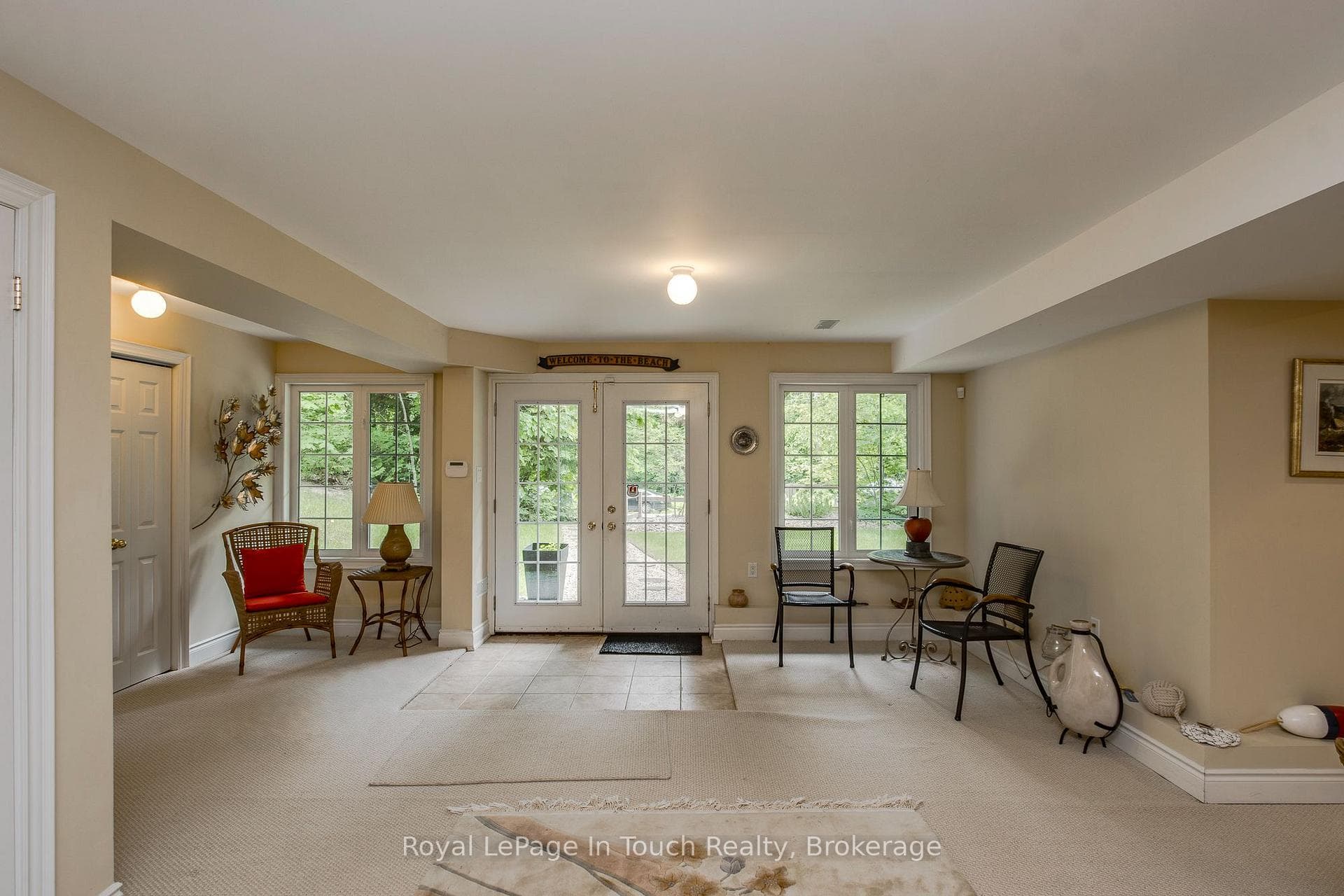 8 Woodward Drive photo 35