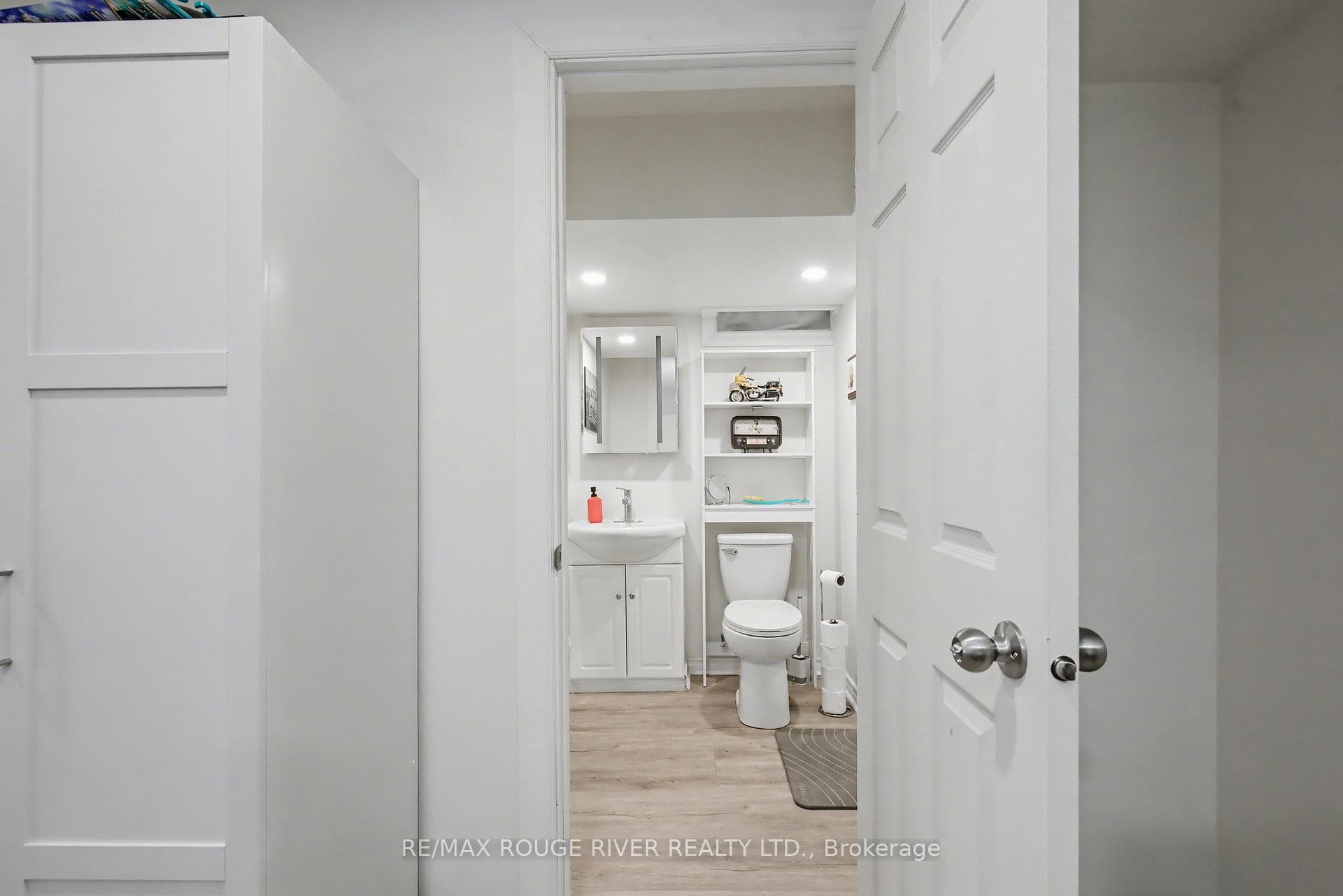 78 Cook Street photo 36