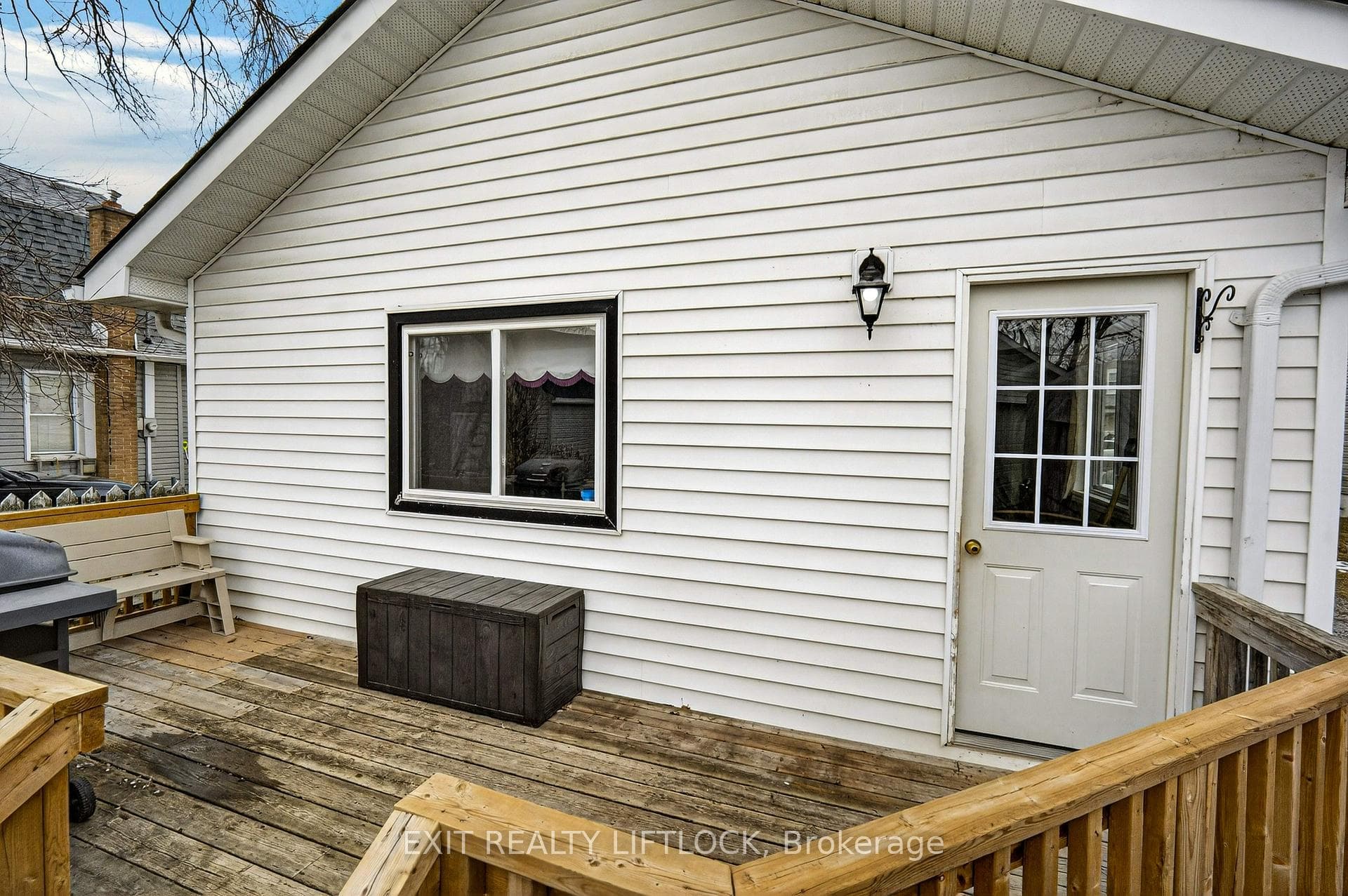 709 Orpington Road photo 27