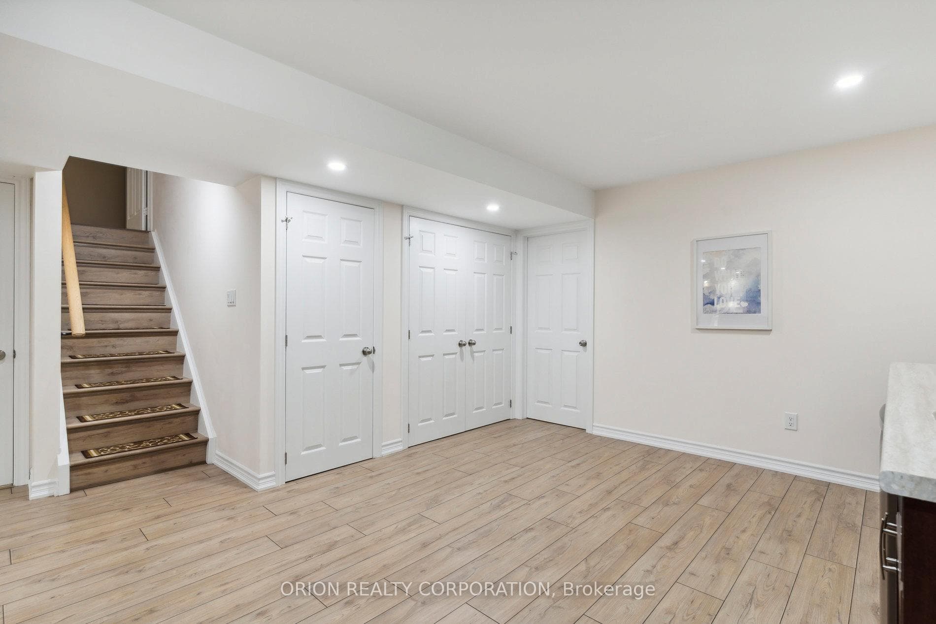 62 Milfoil Street photo 29