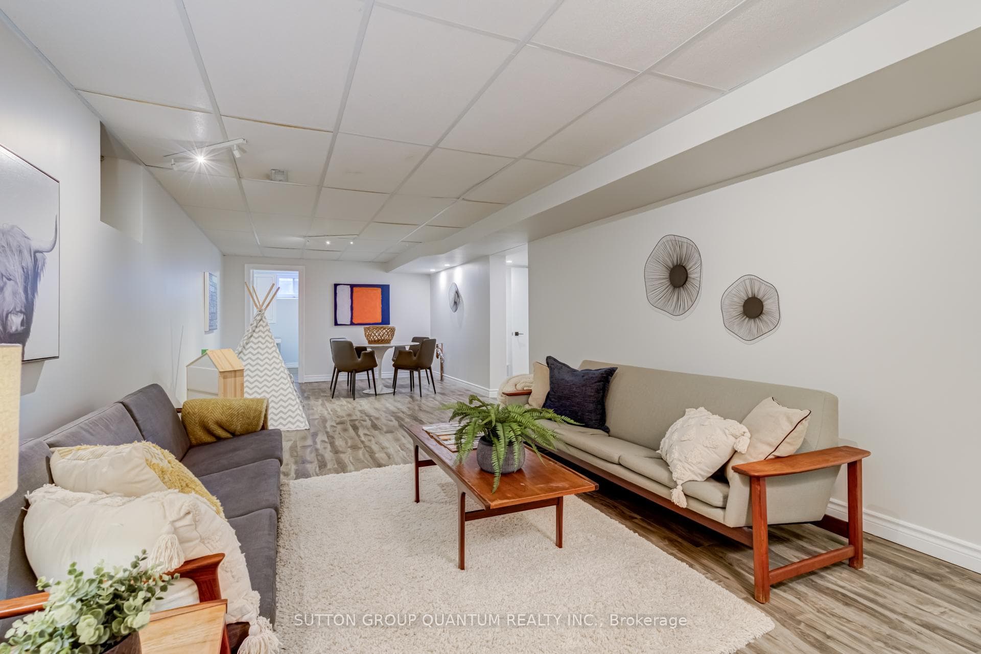 955 Indian Road photo 37