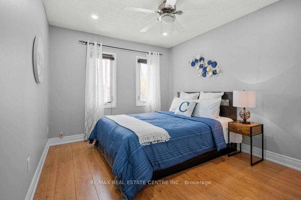 6059 Gemini Crescent photo 18