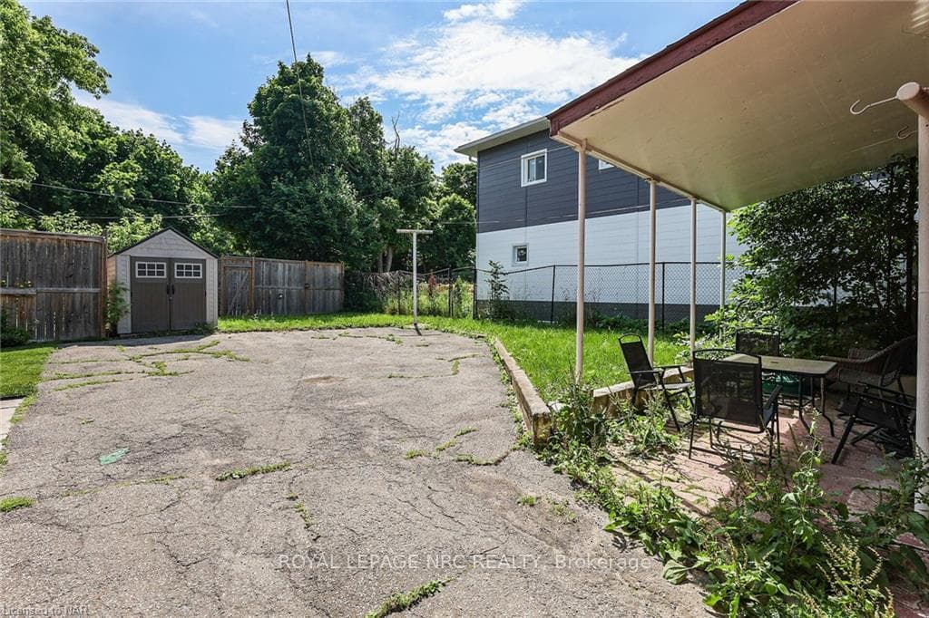 4830 ONTARIO Avenue photo 23