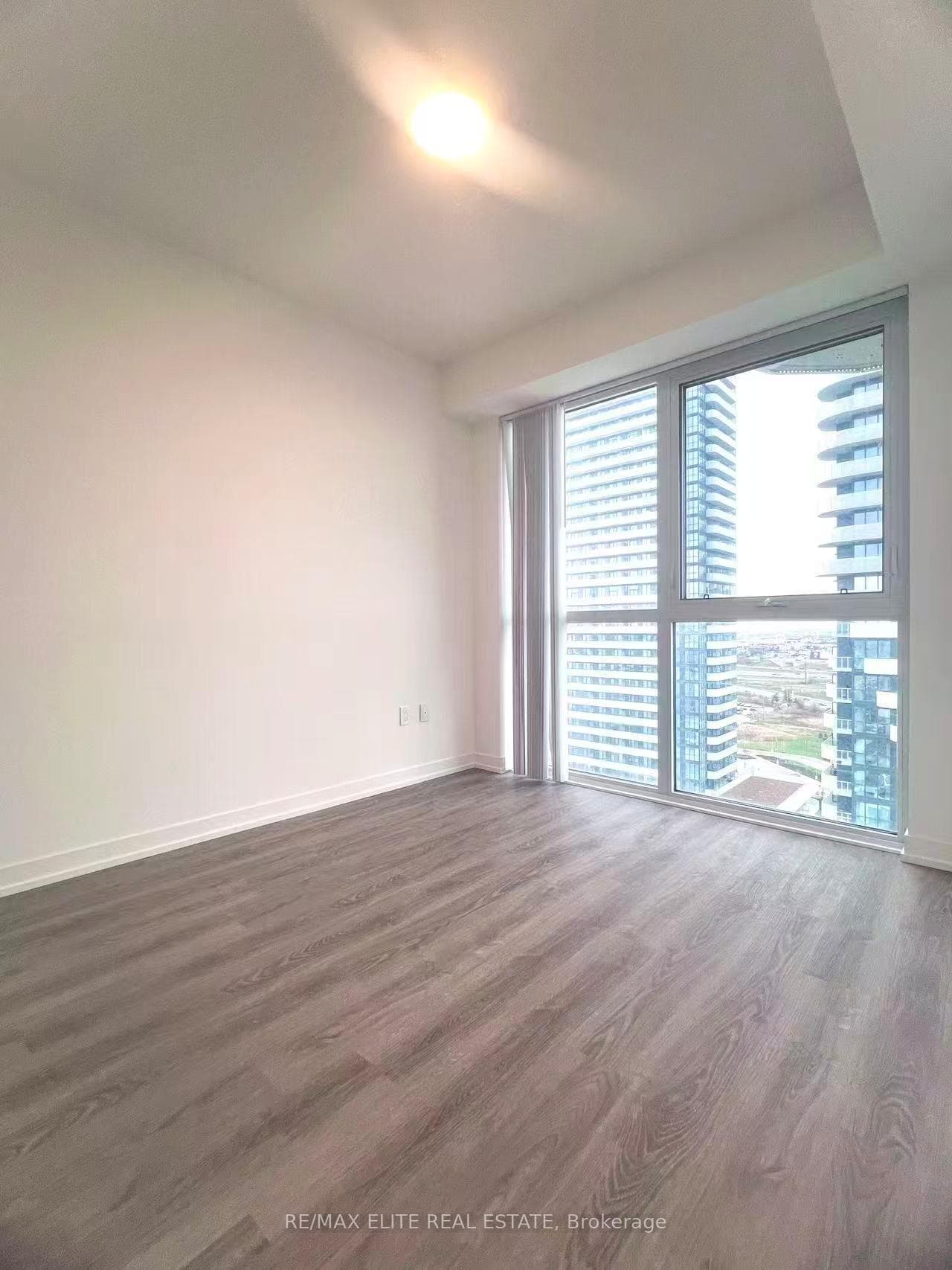 8 Interchange Way Unit 1715 photo 8
