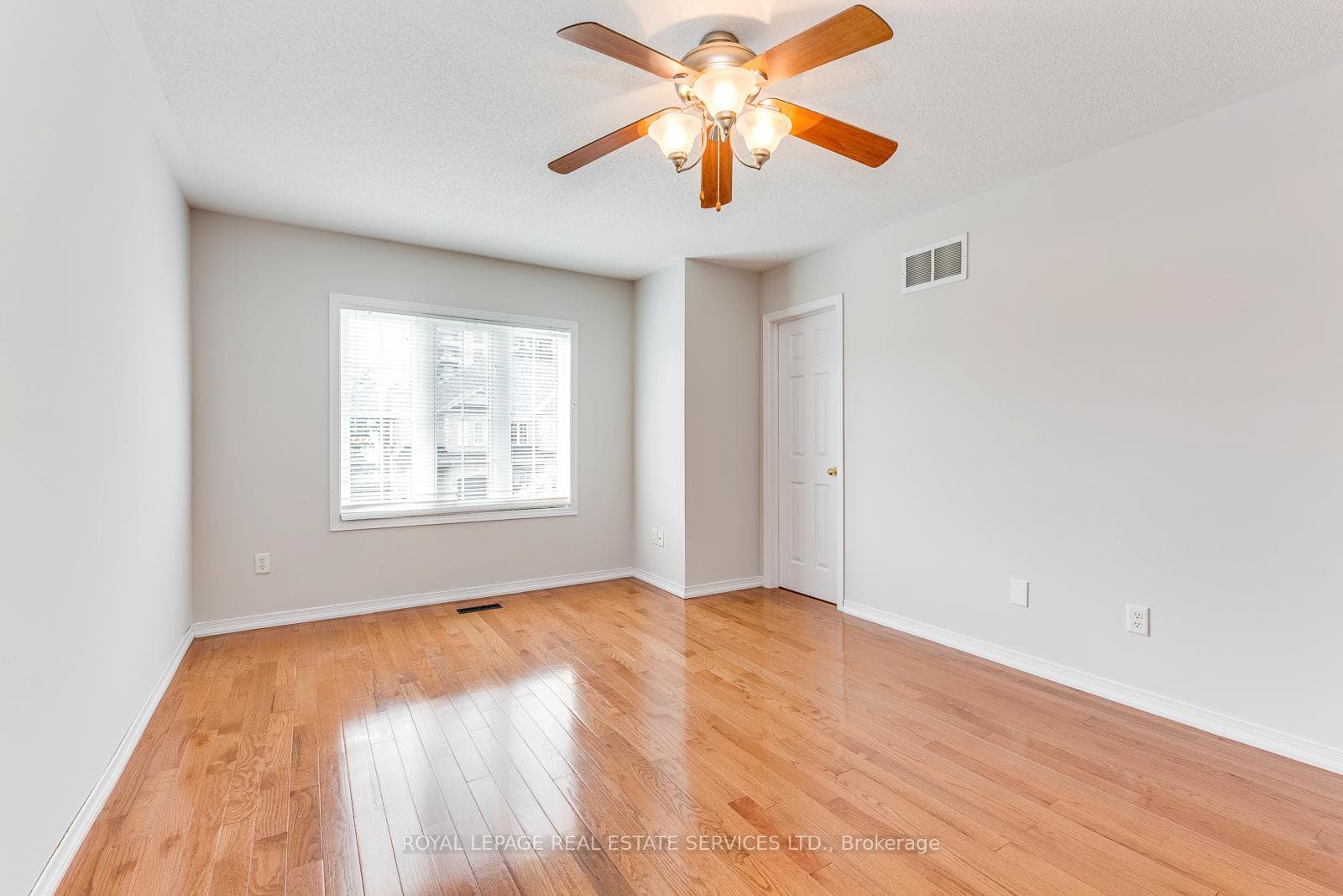 1835 Mccoy Avenue photo 22