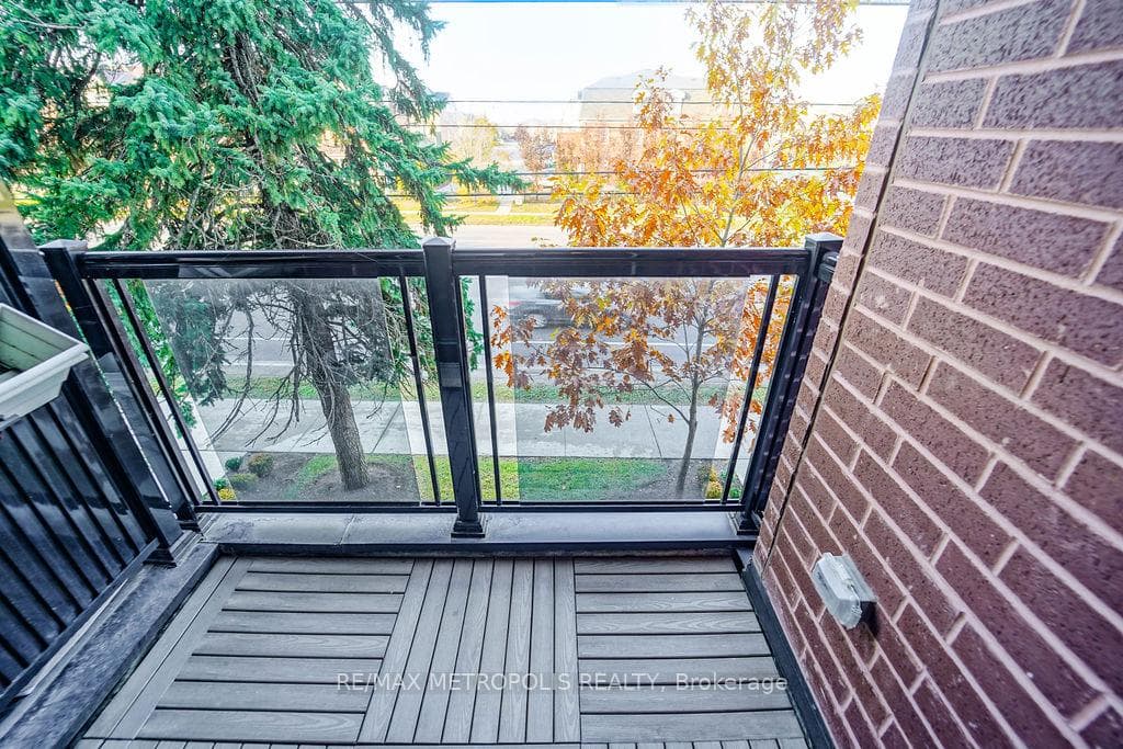 8835 Sheppard Avenue Unit 319 photo 45