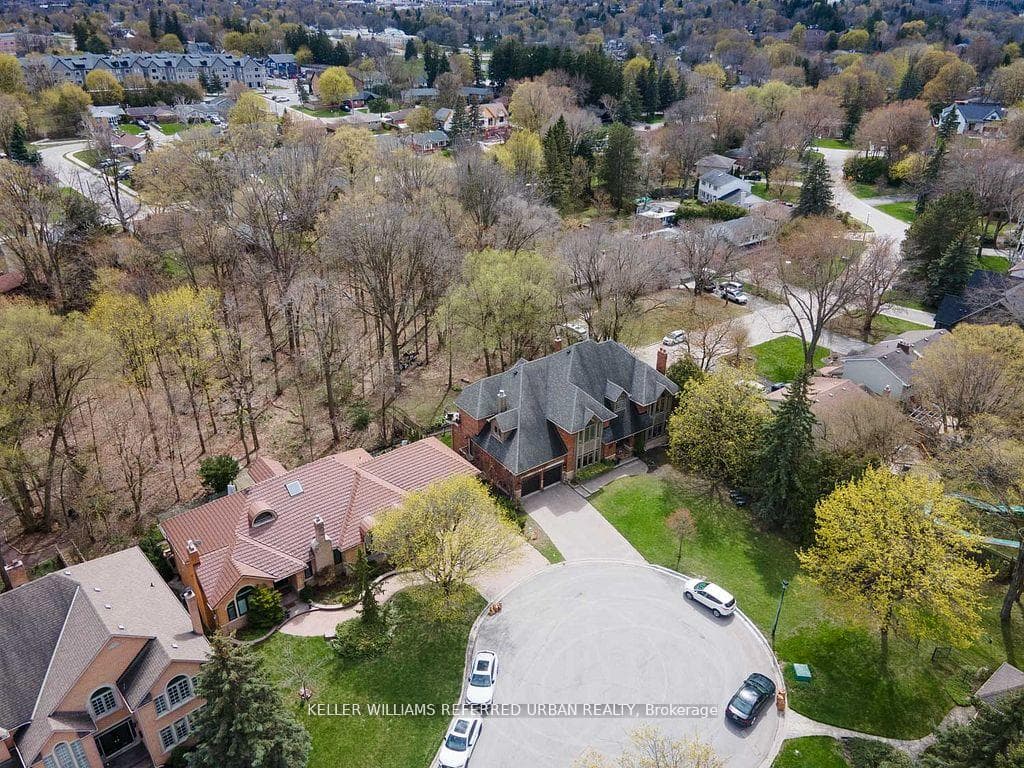 194 Sherwood Place photo 39