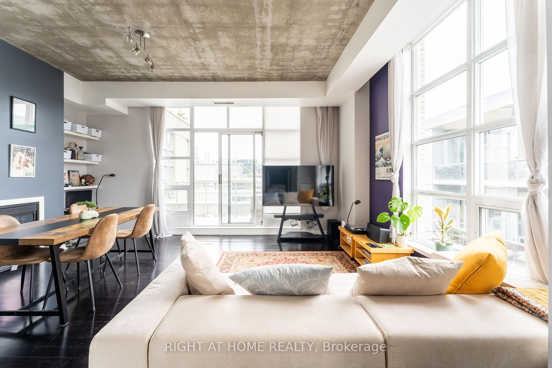 Living / Dining Room