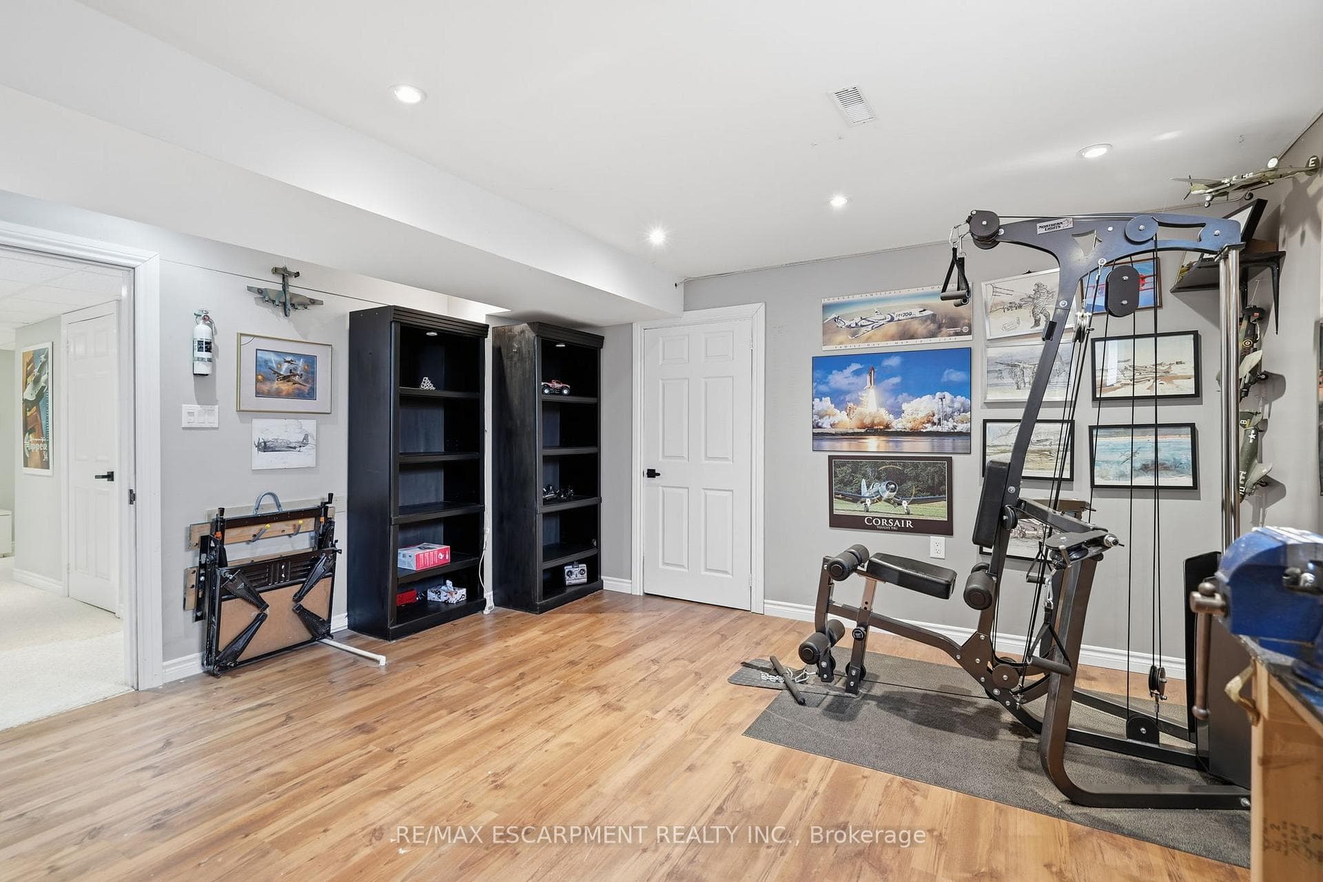 9 CORNELIA Court photo 35