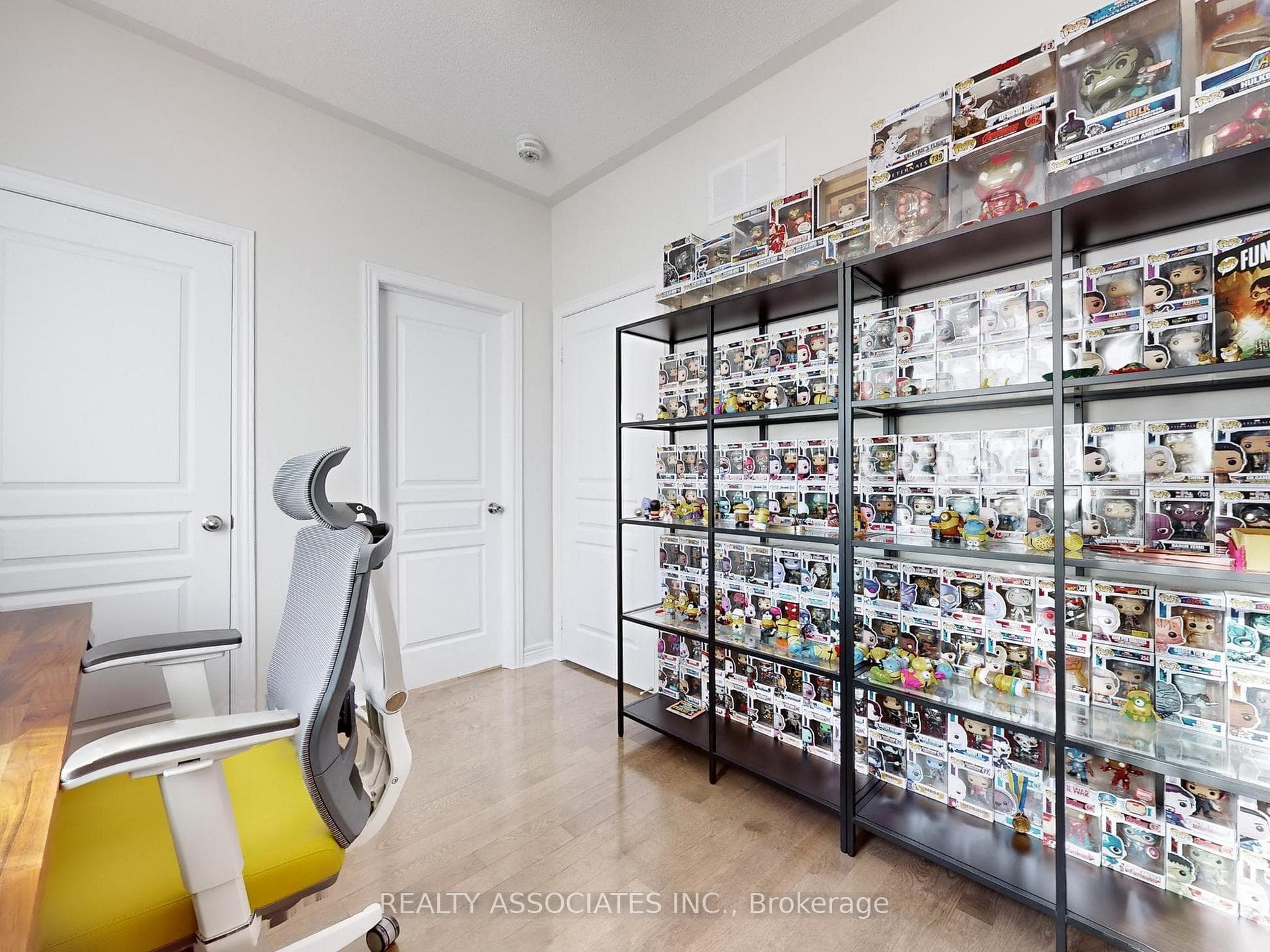 329 Chouinard Way photo 28