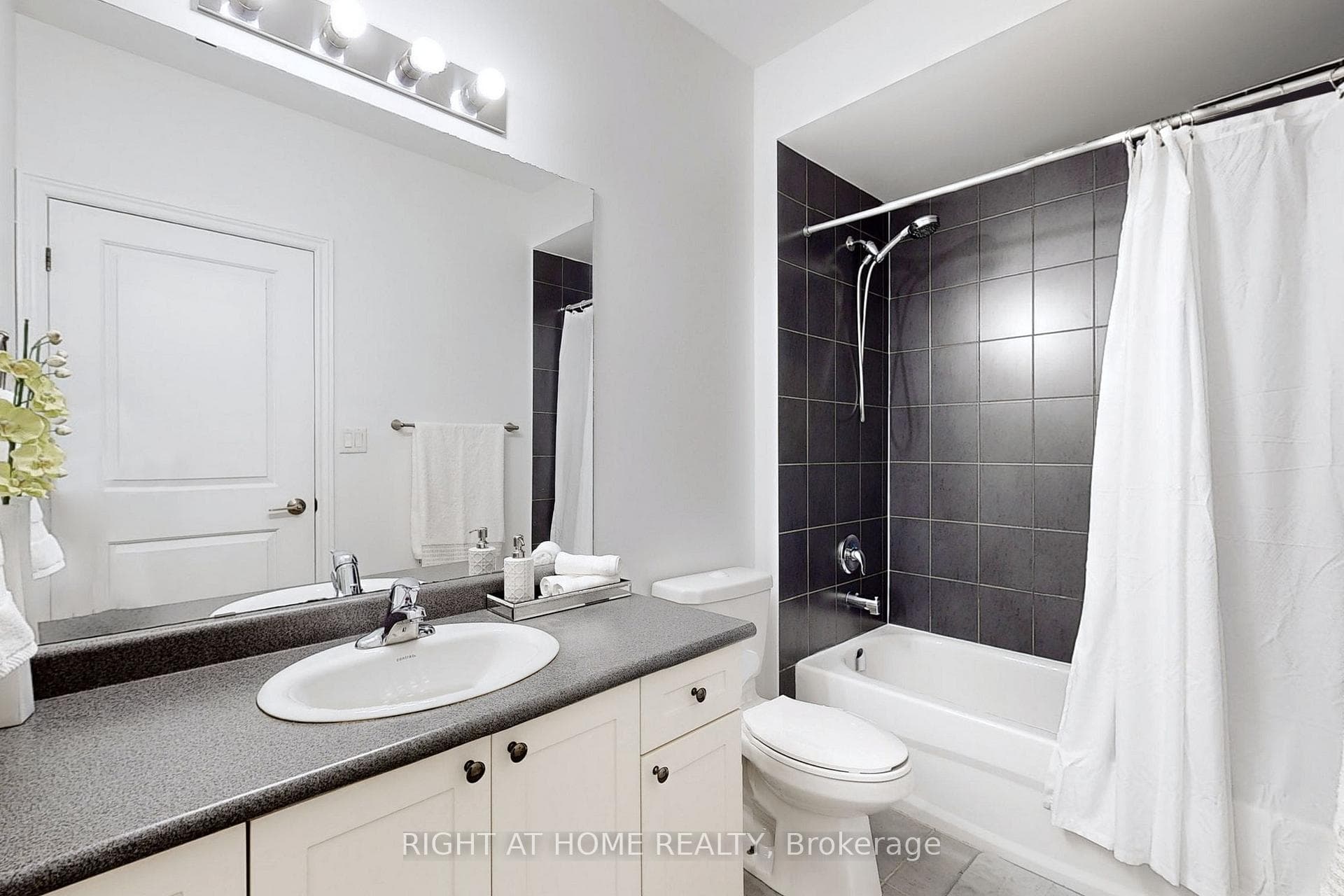 7400 Markham Road Unit 208 photo 26