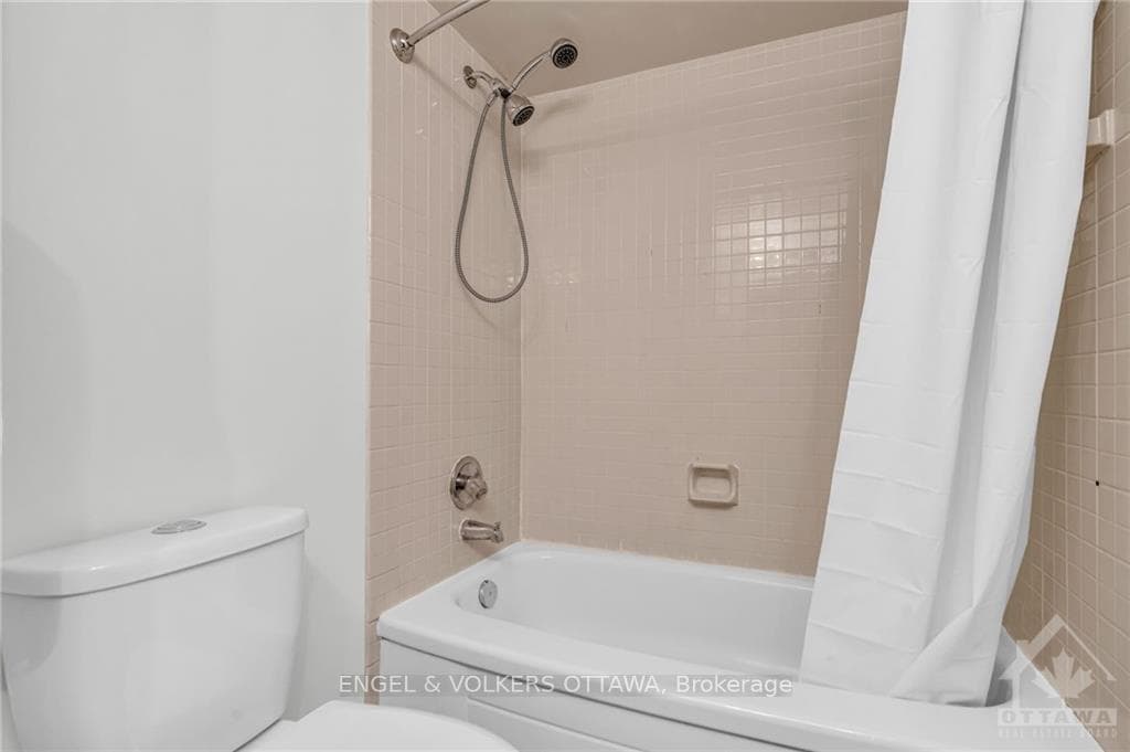 470 LAURIER Avenue Unit 2004 photo 21