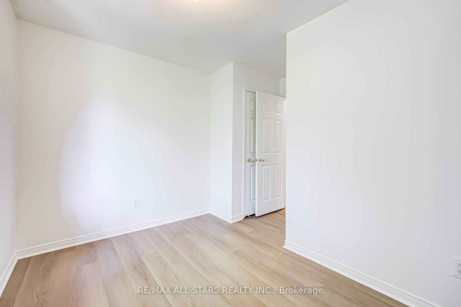 51 Playfair Road photo 23