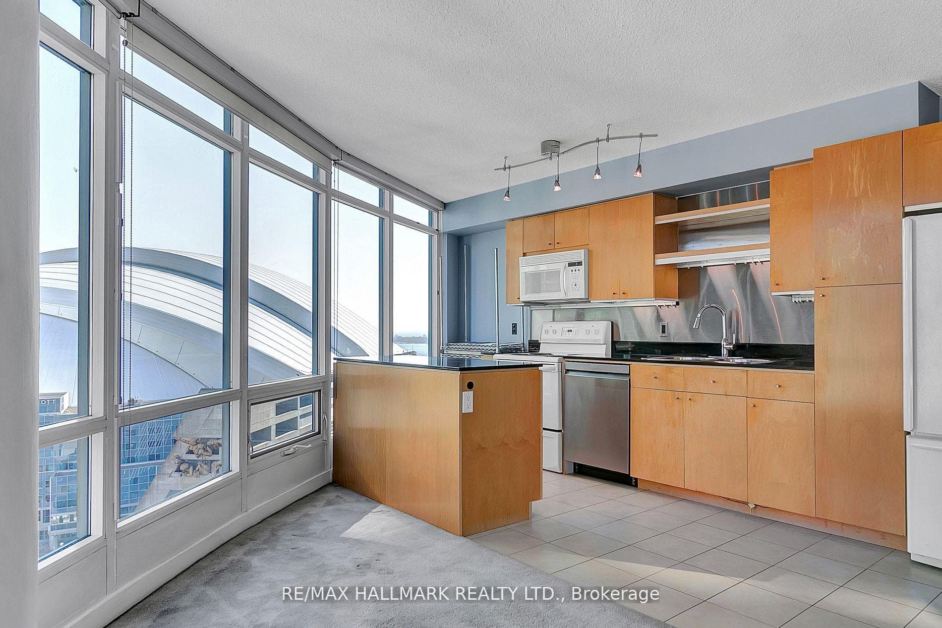 373 Front Street Unit 2209 photo 9