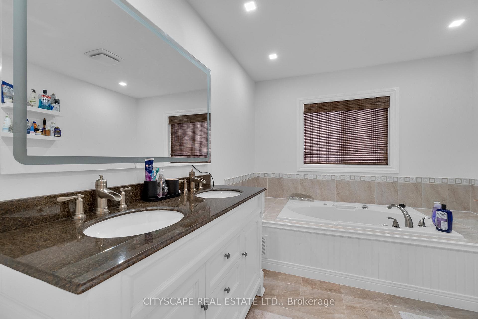 6421 Donway Drive photo 33
