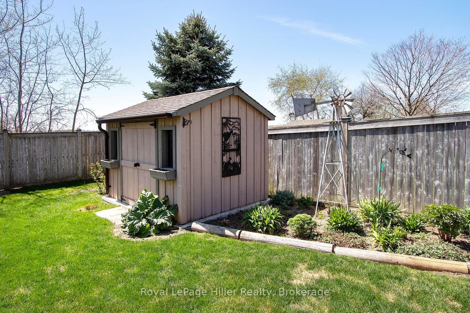 143 Watson Street photo 39