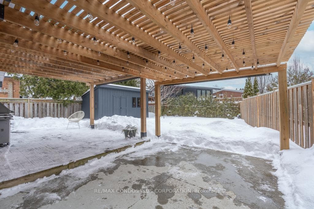 6 Munson Crescent photo 41