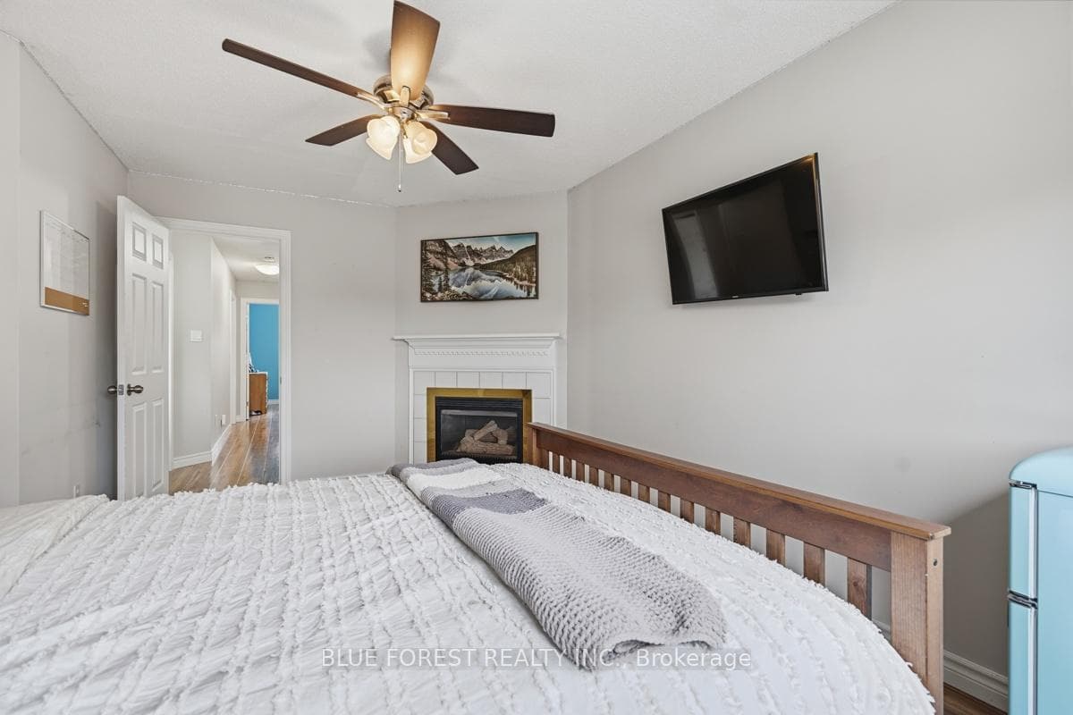 1367 Reardon Boulevard photo 26