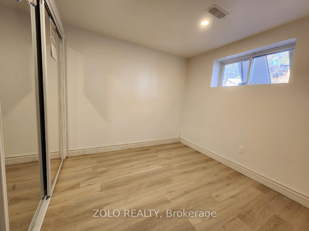 5 Cabot Court Unit Lower photo 7