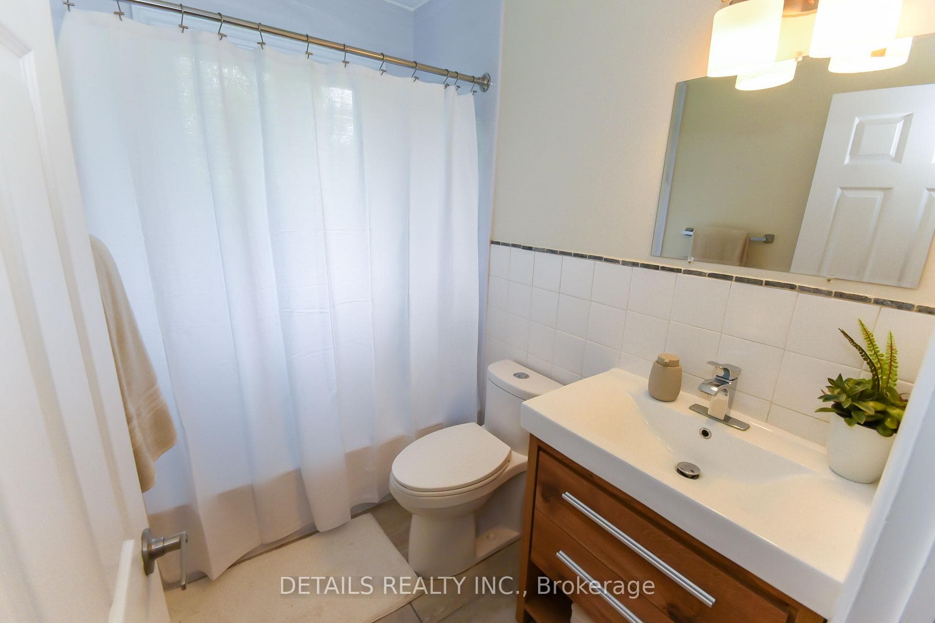 2364 Cheshire Road Unit Unit A and B photo 26