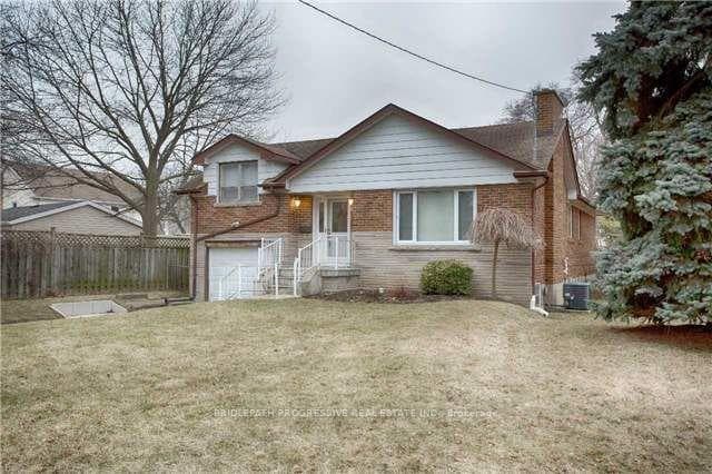 289 Burnett Avenue photo 1