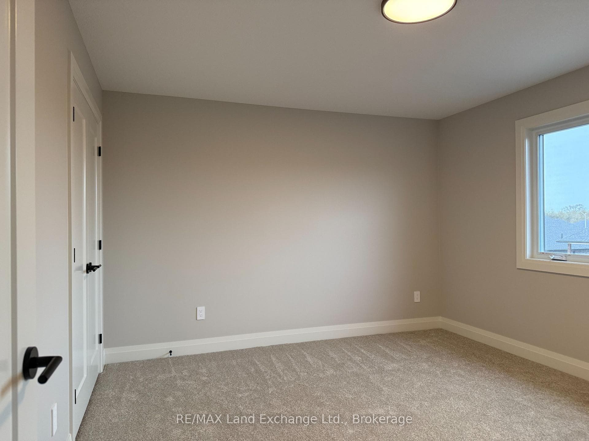 964 Bogdanovic Way photo 30