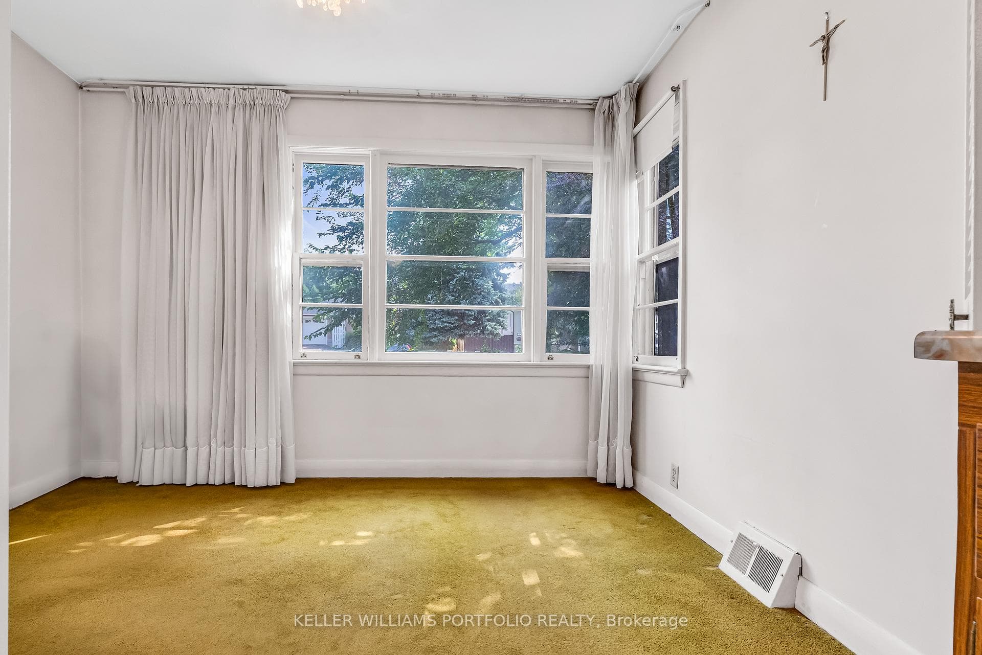 24 Cronin Drive photo 10