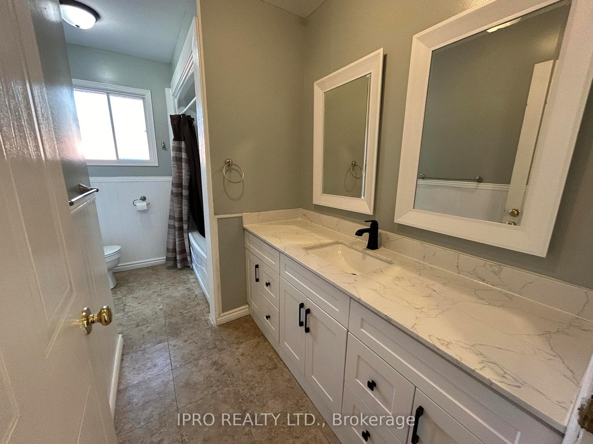 305 Hansen Boulevard Unit Upper photo 24