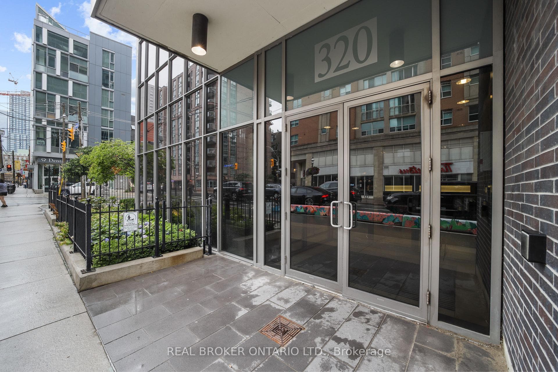 320 Richmond Street Unit 301 photo 2