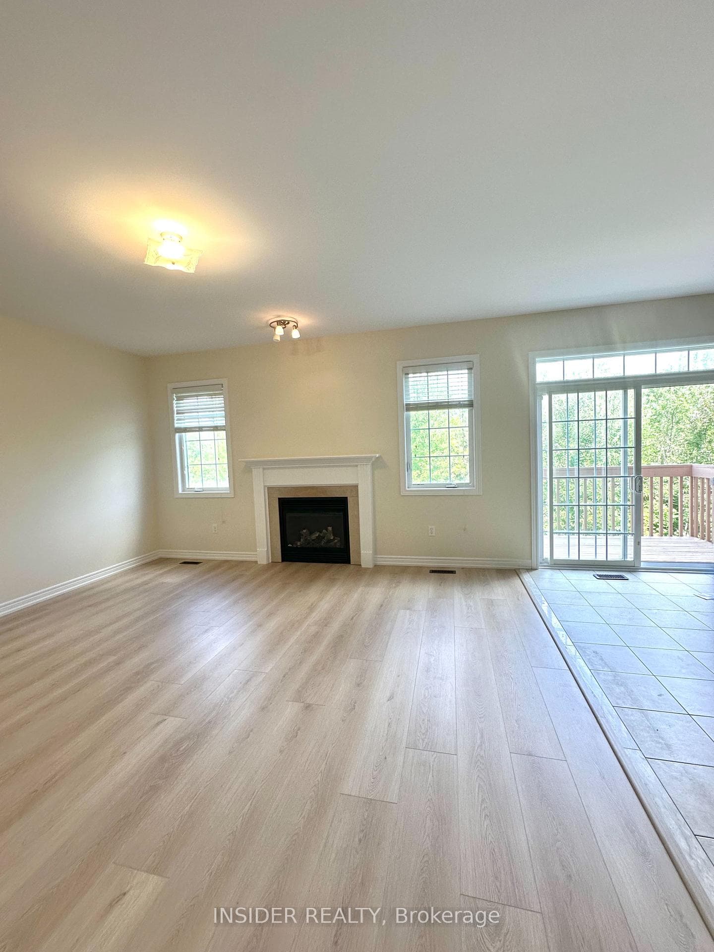 467 Hinchey Crescent photo 14