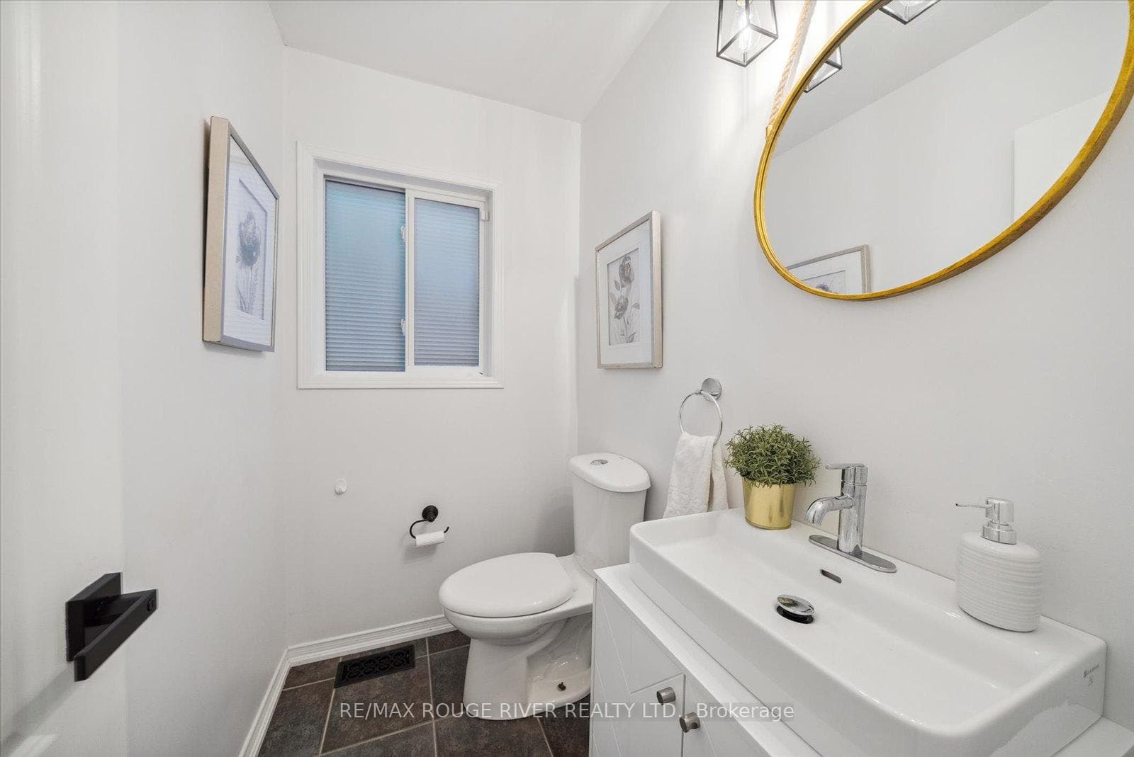 52 Warwick Avenue photo 18