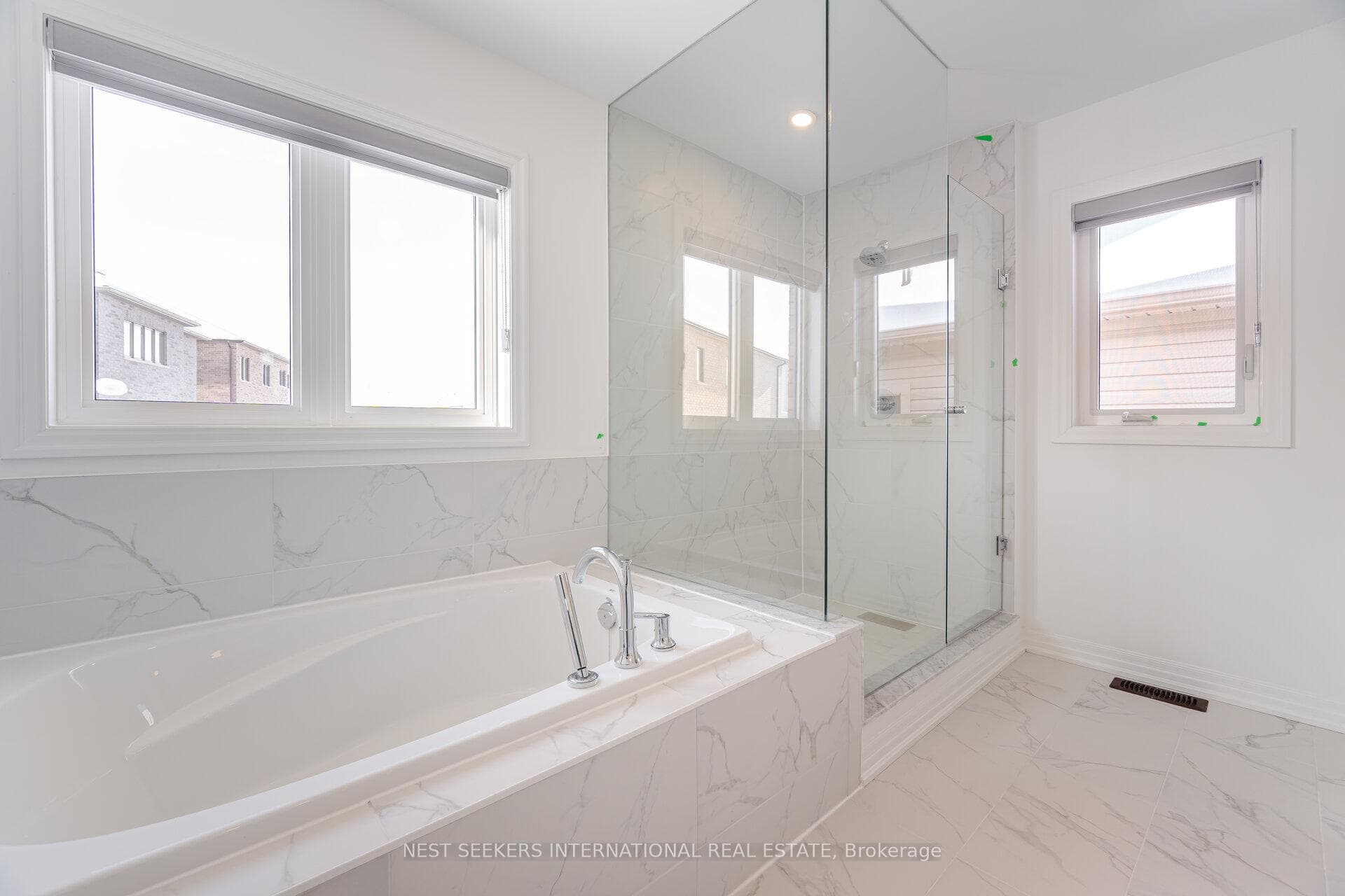 16 Connell Drive photo 18