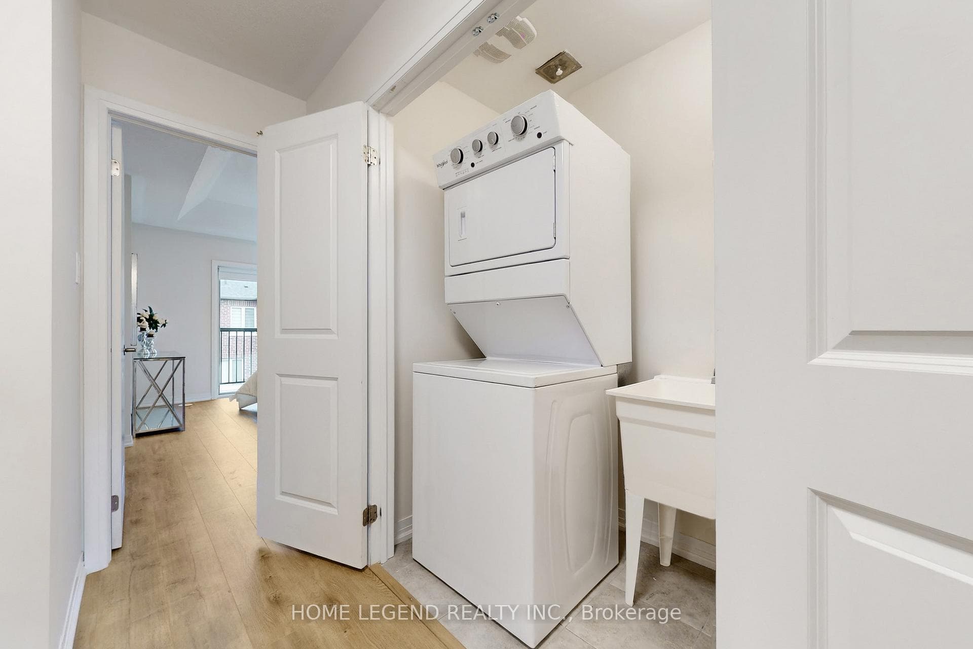 11 Sissons Way photo 17