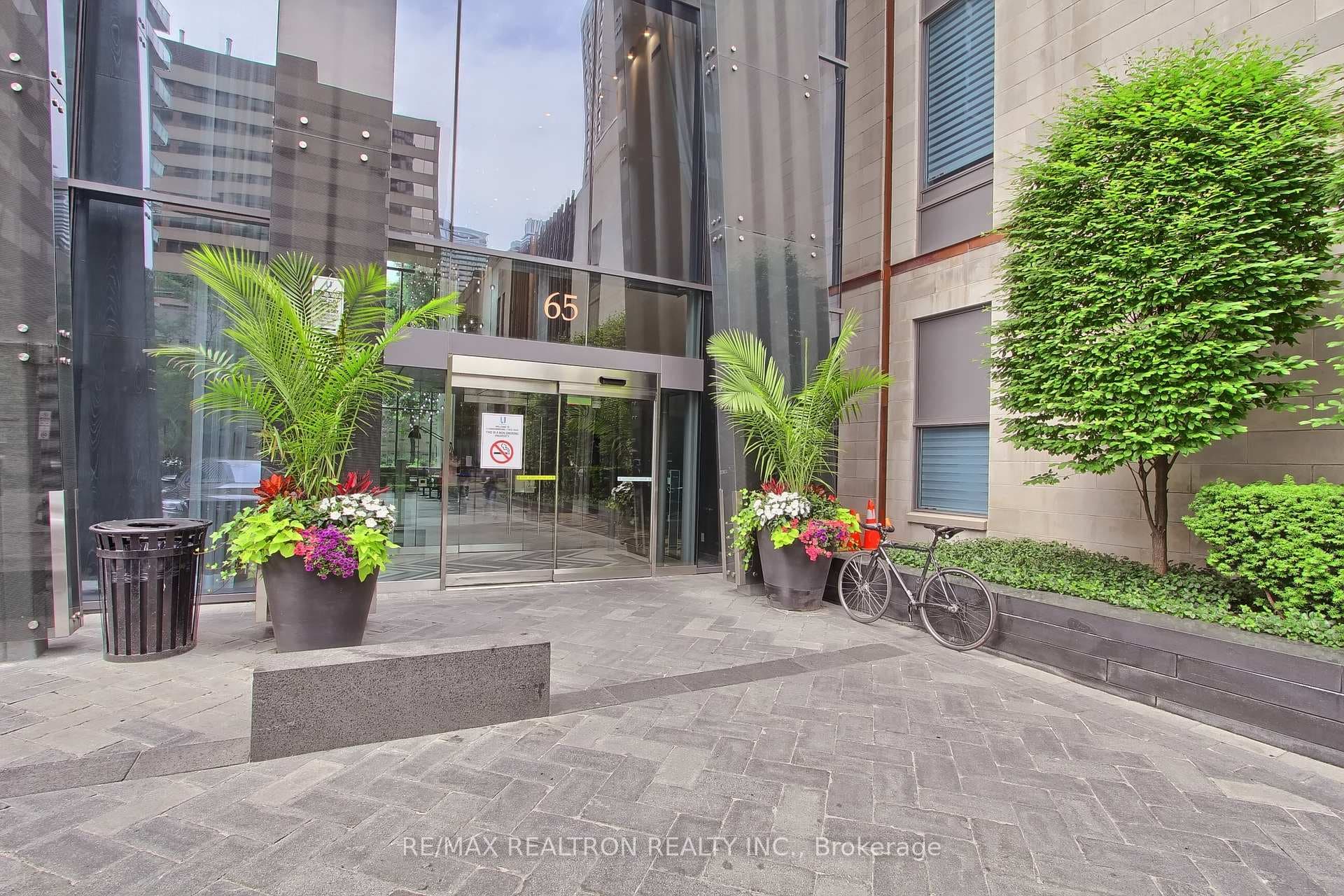 65 St Mary Street Unit 2308 photo 3