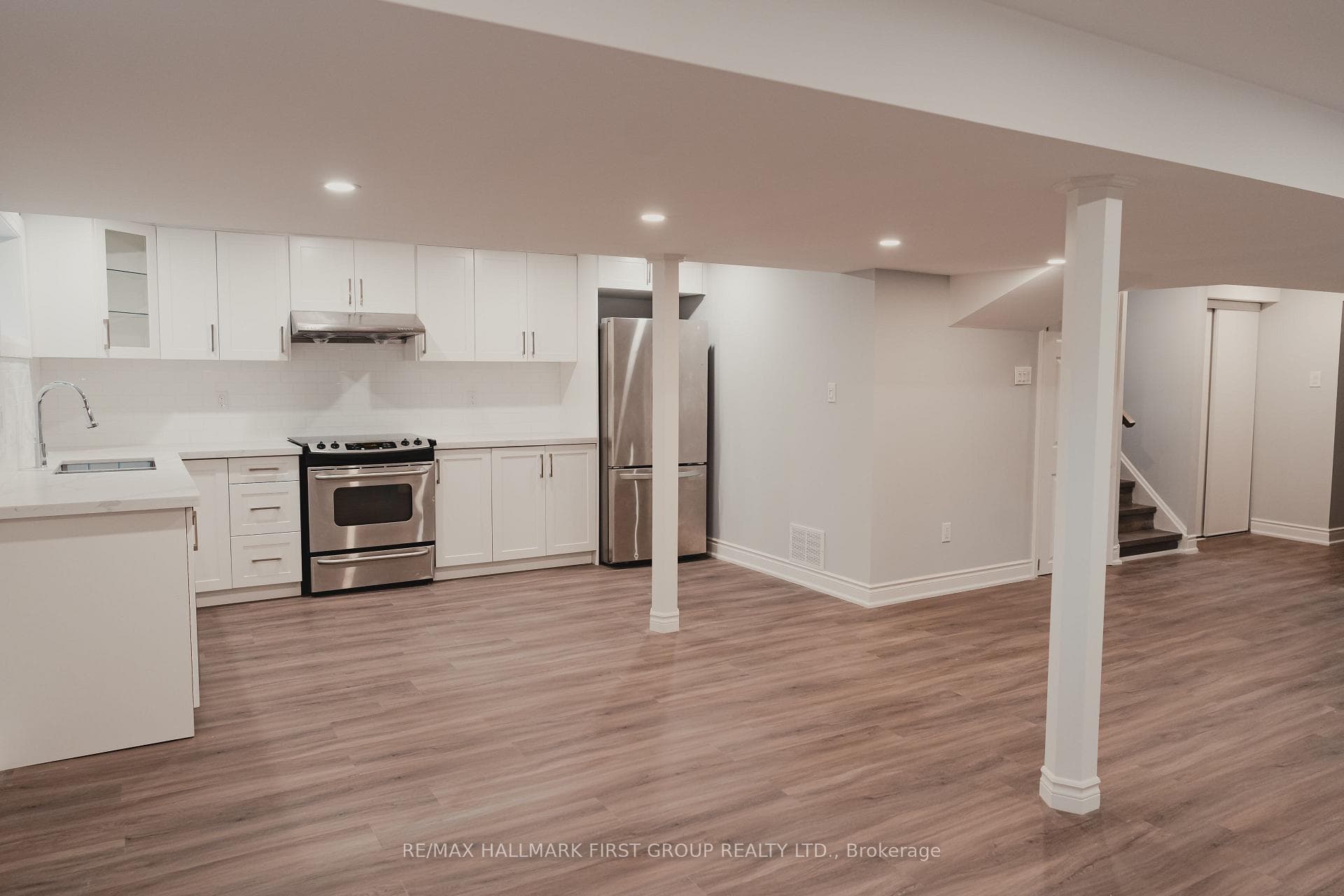 588 Marksbury Road photo 5