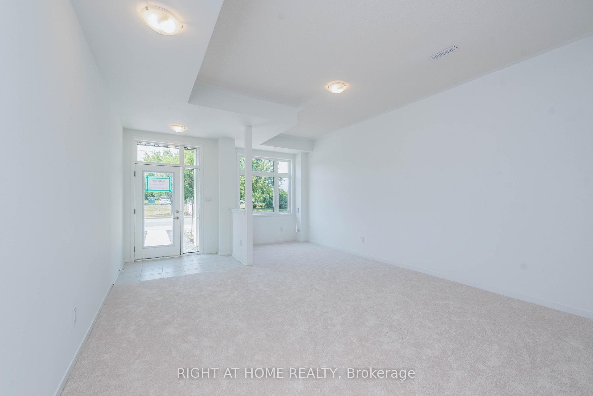 197 Monarch Avenue photo 4