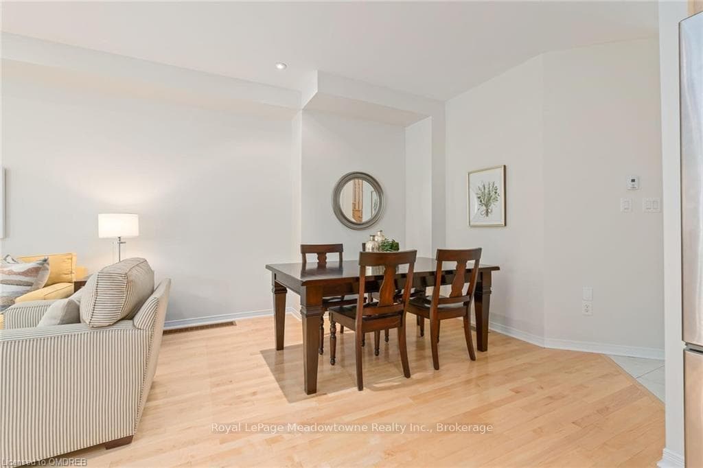 48 GOLDHAM Way photo 7