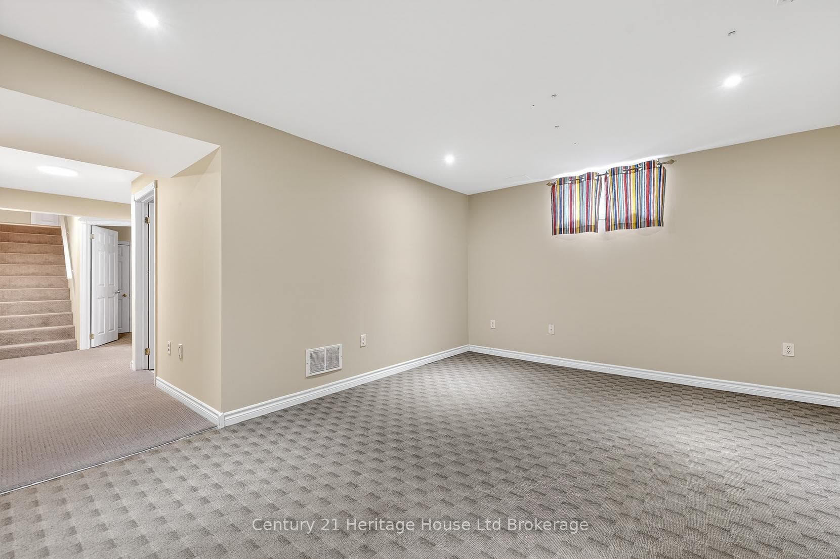 50 Wellington Avenue photo 18
