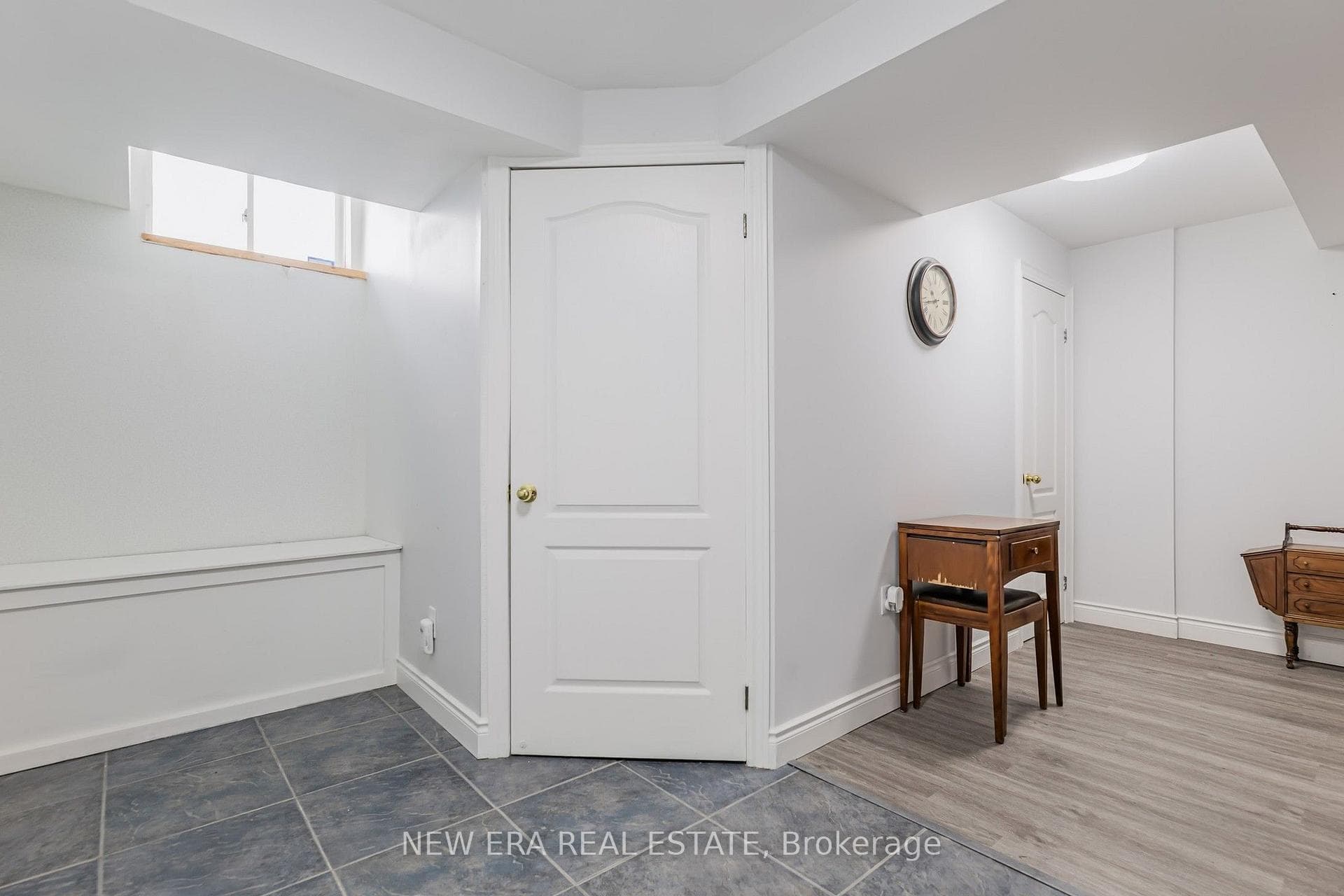 1031 Lake Drive Unit Lower photo 2