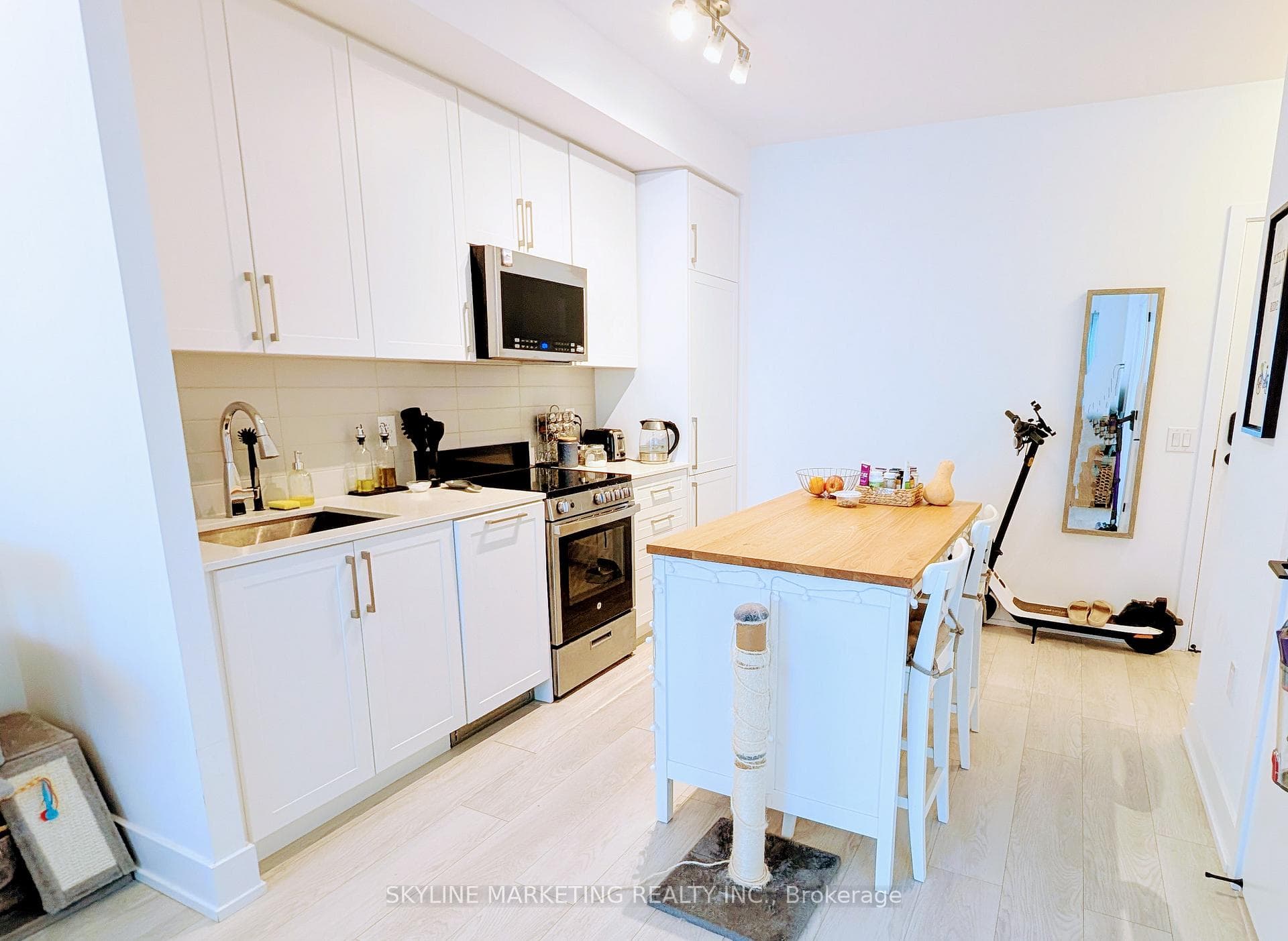 2450 Old Bronte Road Unit 524 photo 6
