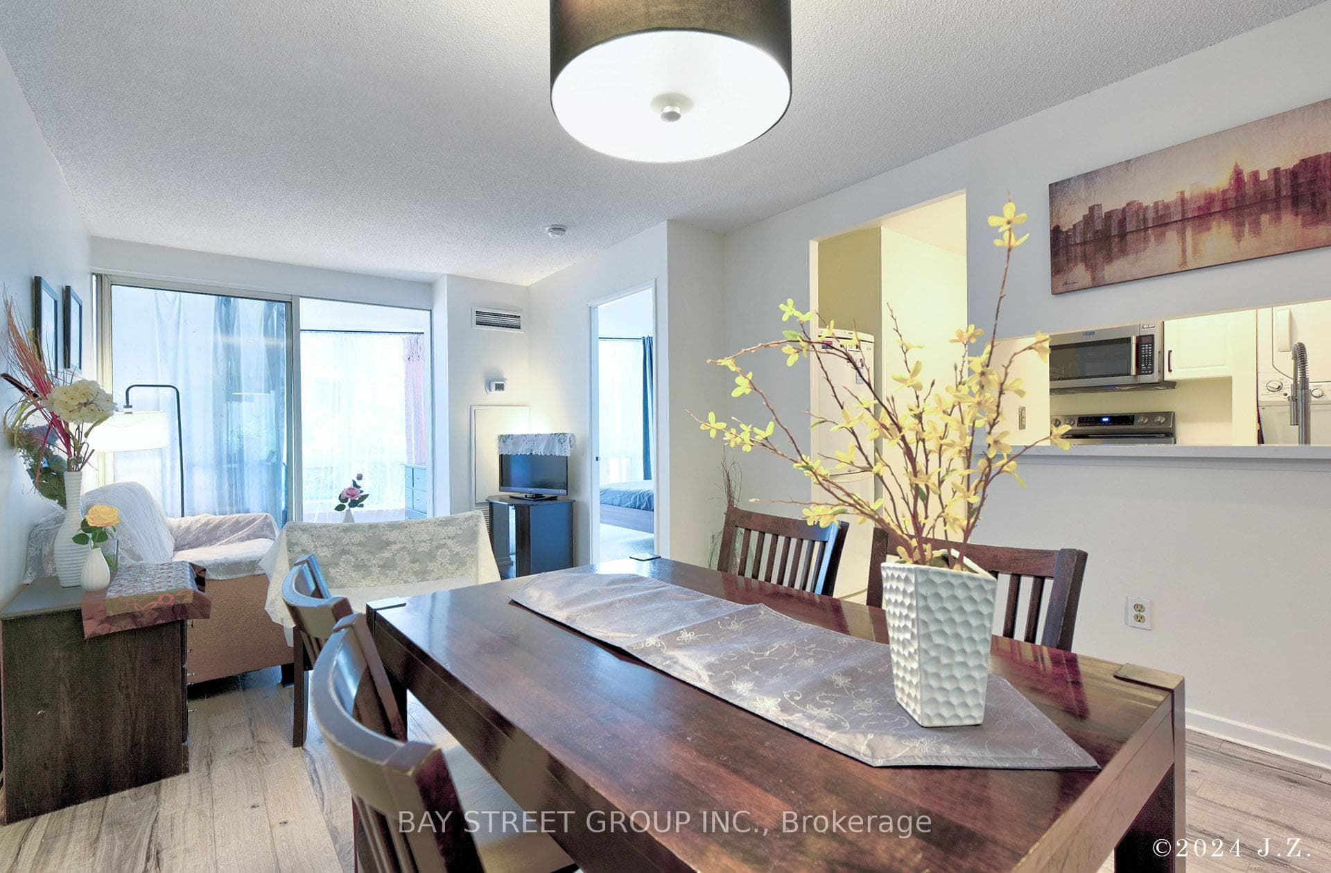 1055 Bay Street Unit 209 photo 5