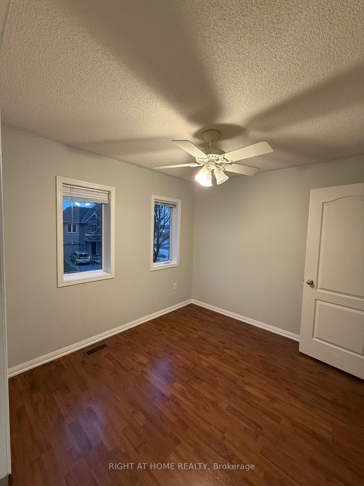 5013 Kempling Lane photo 32
