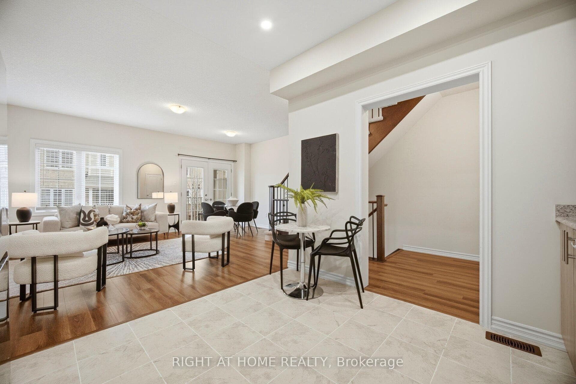 88 Decorso Drive Unit 22 photo 17