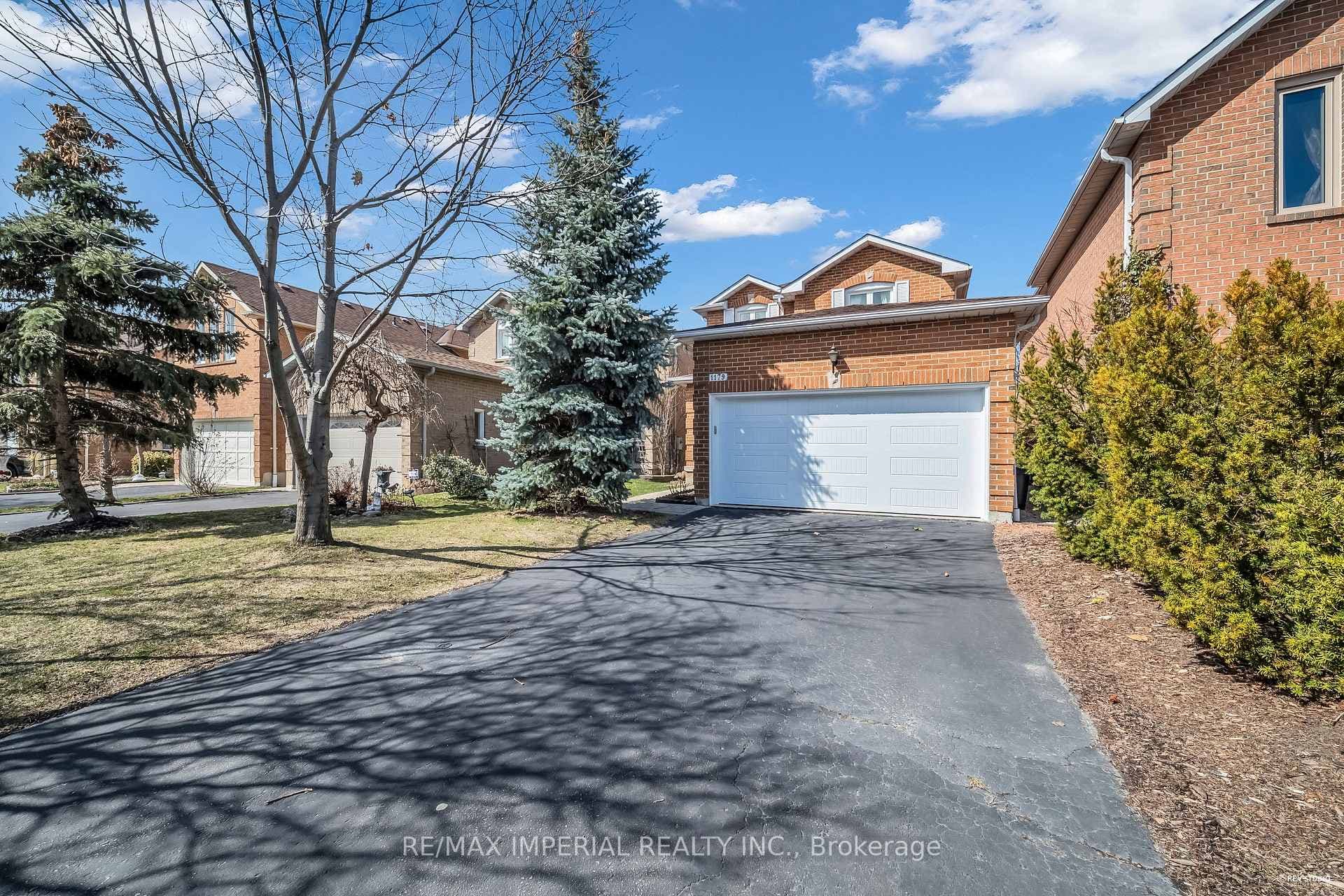 1179 Barleymow Street photo 3