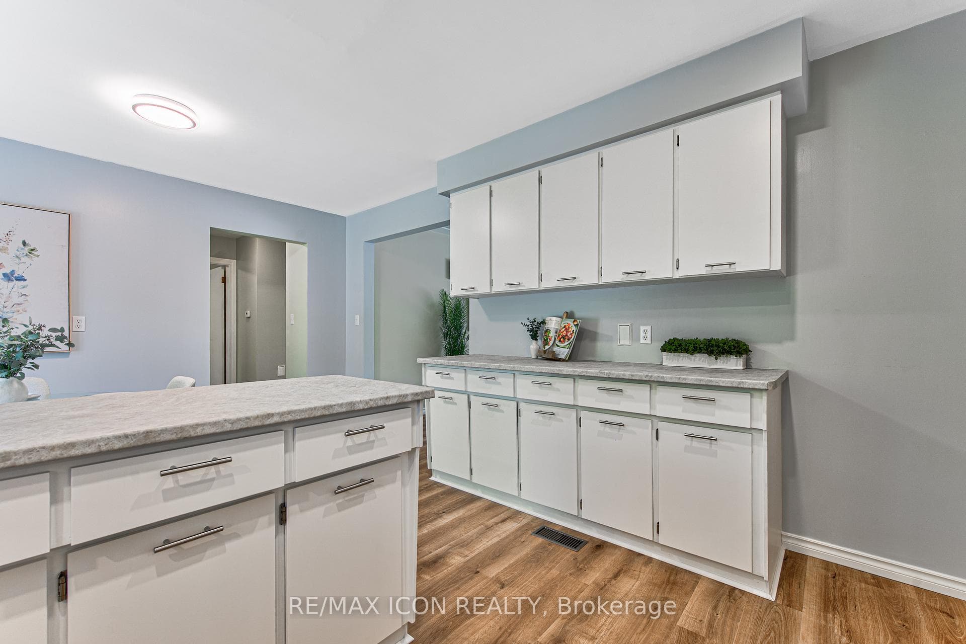 598 Glen Forrest Boulevard photo 23