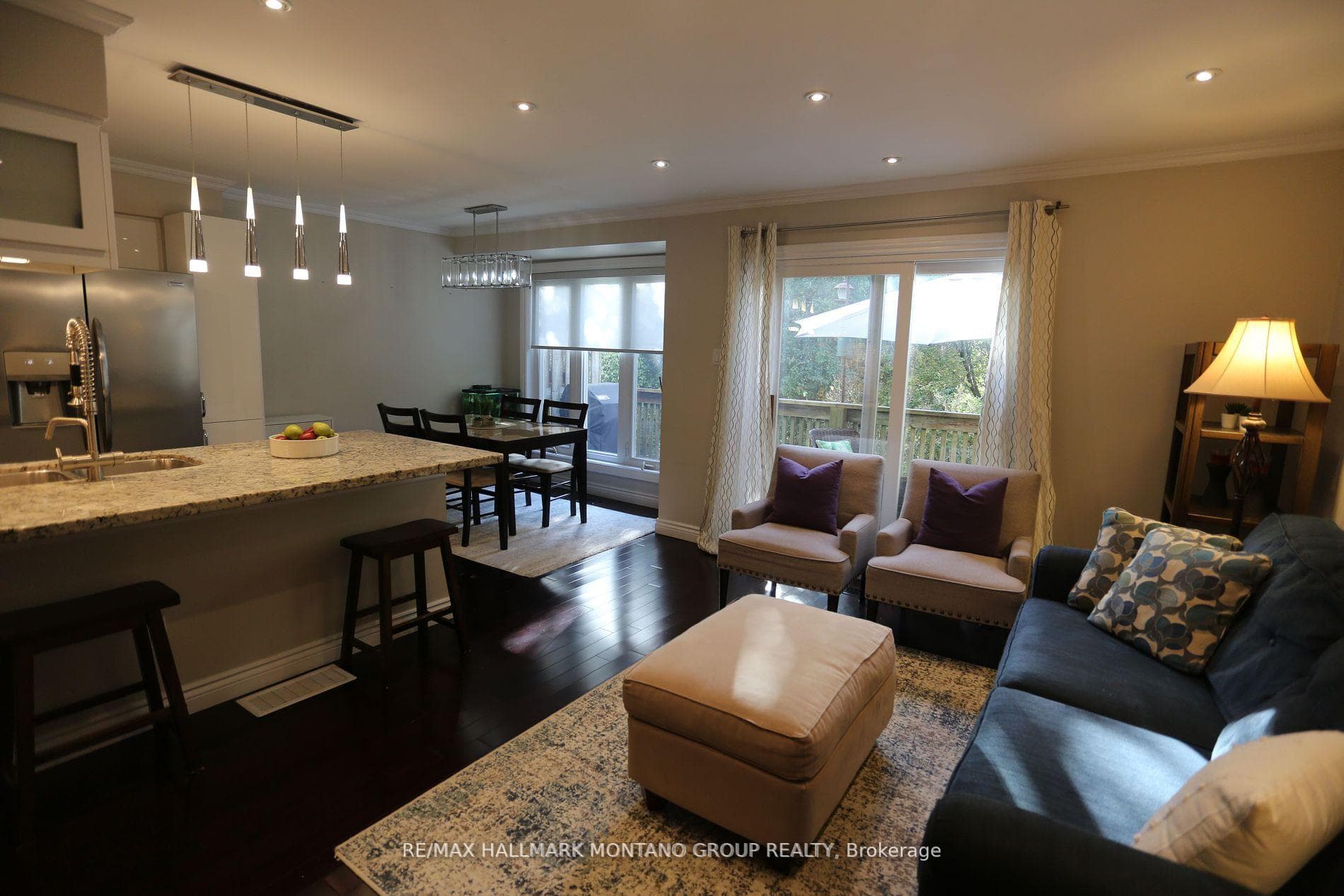 31 Anderson Place photo 2